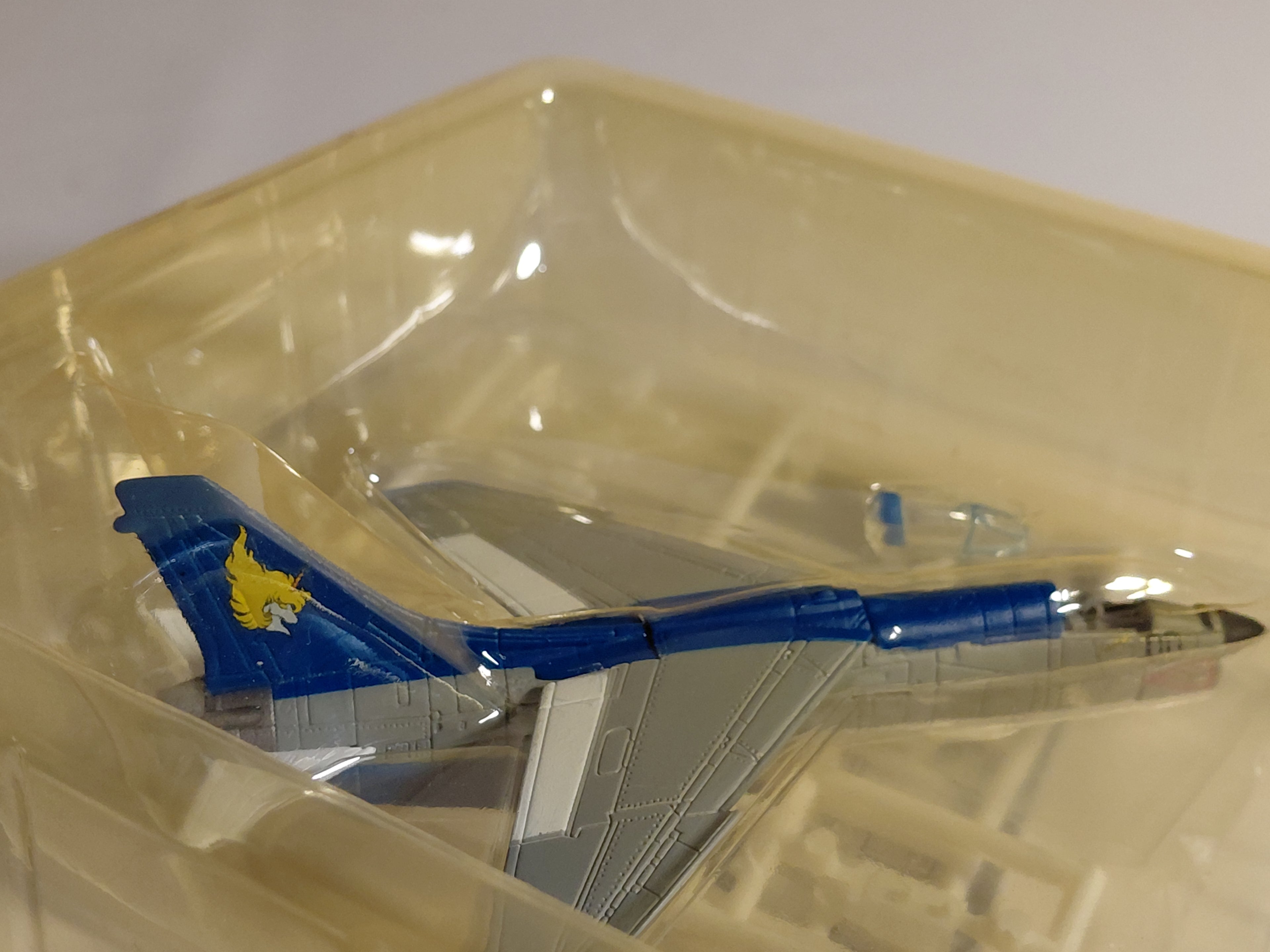 CafeReo 1/144 Area 88 Collection Vol.2 #1A F8E Crusader Normal Color Shin's Aircraft Fighter Jet Military Semi-Finished Product (Single Item)