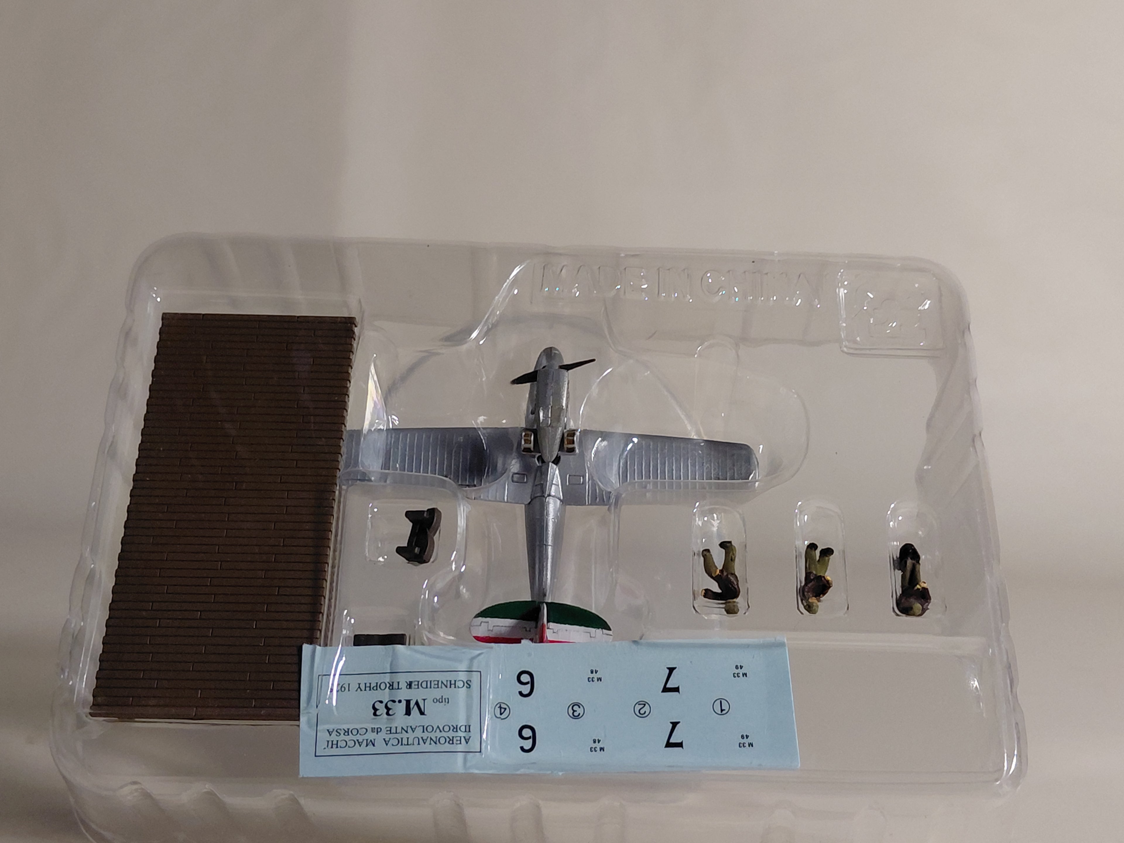 1/144 Seaplane Collection: Macchi M.33 1925 Schneider Trophy (F-toy) #3a