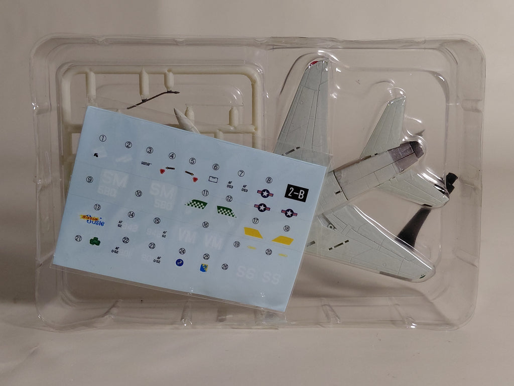 F-TOYS Wing Kit Collection VS8 2-D.Bf110G-4 German Air Force 3rd Night Fighter Wing 8th Squadron Messerschmitt 1/144