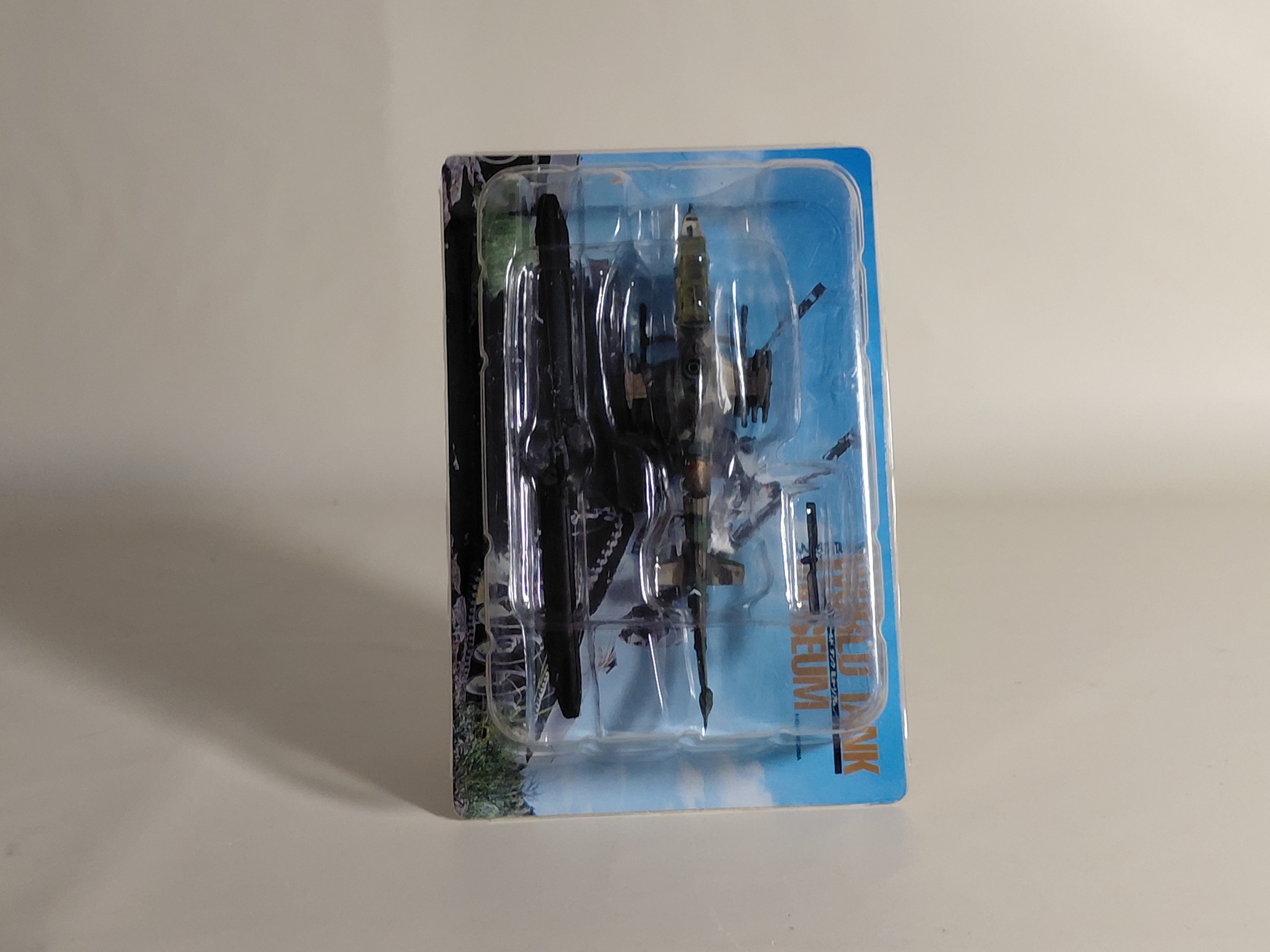 1/144 Takara WTM World Tank Museum Vol. 4 Ground Self-Defense Force Helicopter AH-1S Cobra Two-color Camouflage