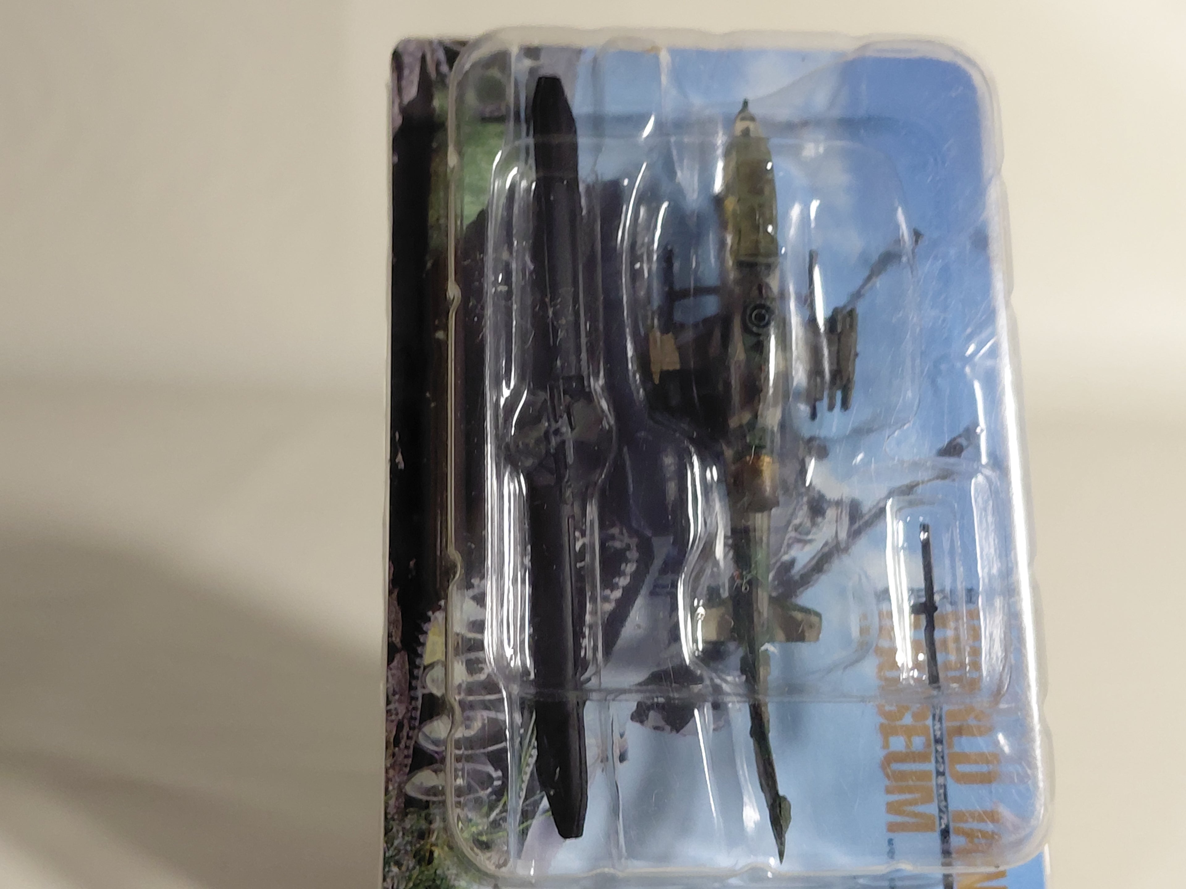 1/144 Takara WTM World Tank Museum Vol. 4 Ground Self-Defense Force Helicopter AH-1S Cobra Two-color Camouflage