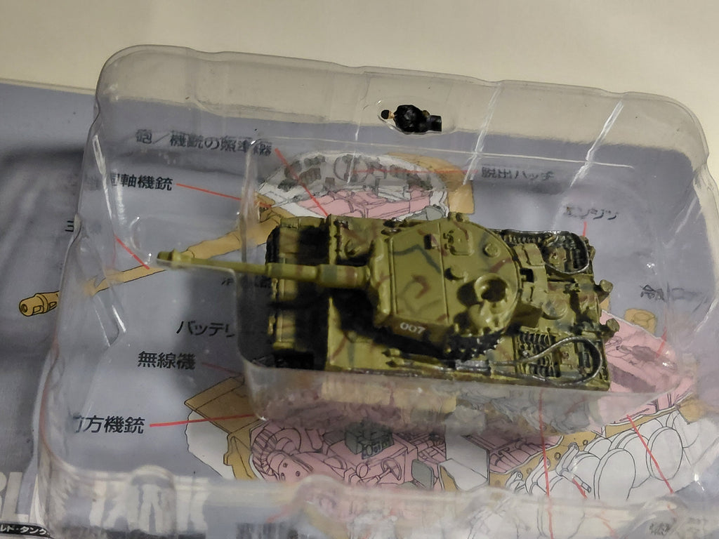 World Tank Museum Series 01 (Secret Item) Tiger I Late Type 3 Color Camouflage German Heavy Tank 1/144 Takara