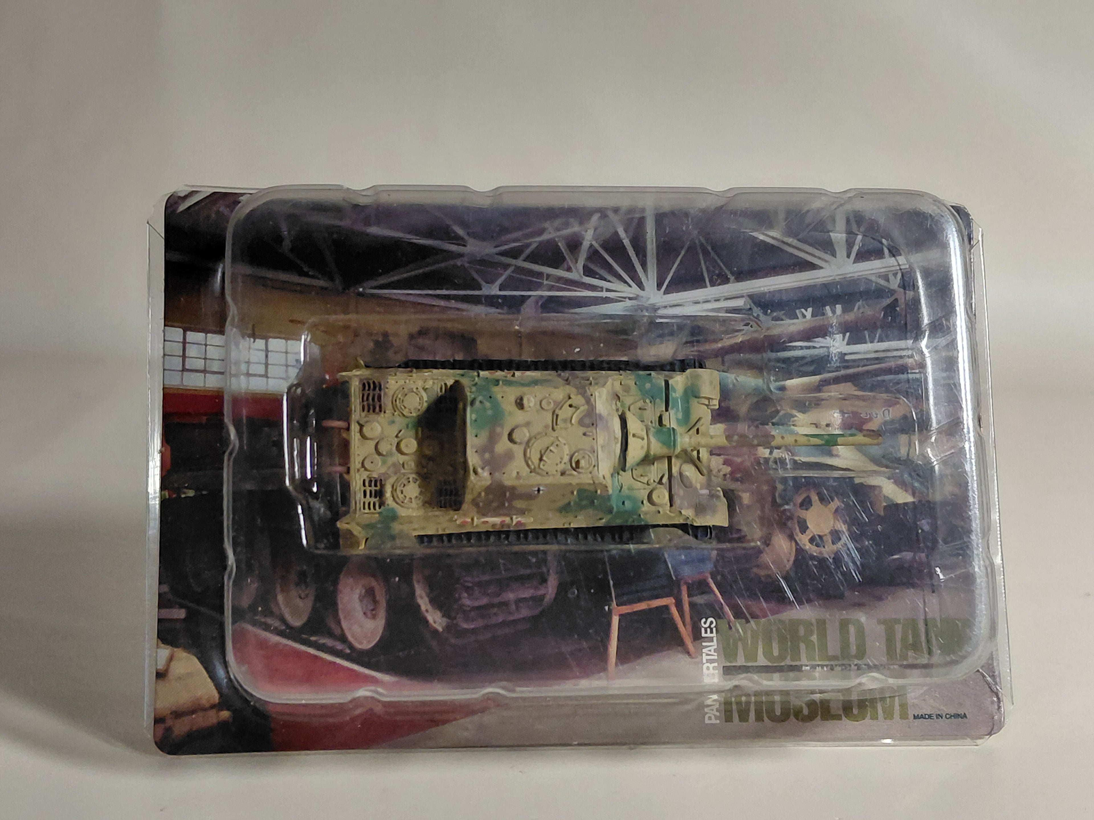 Takara 1/144 World Tank Museum 5. German Jagdtiger. In Ambush camouflage. #88
