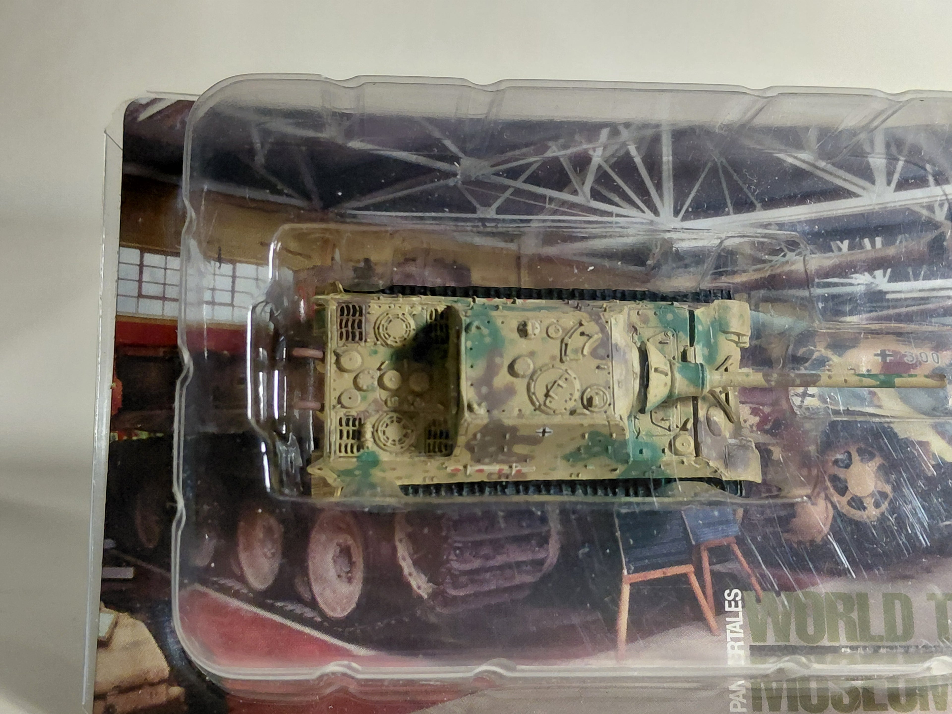 Takara 1/144 World Tank Museum 5. German Jagdtiger. In Ambush camouflage. #88
