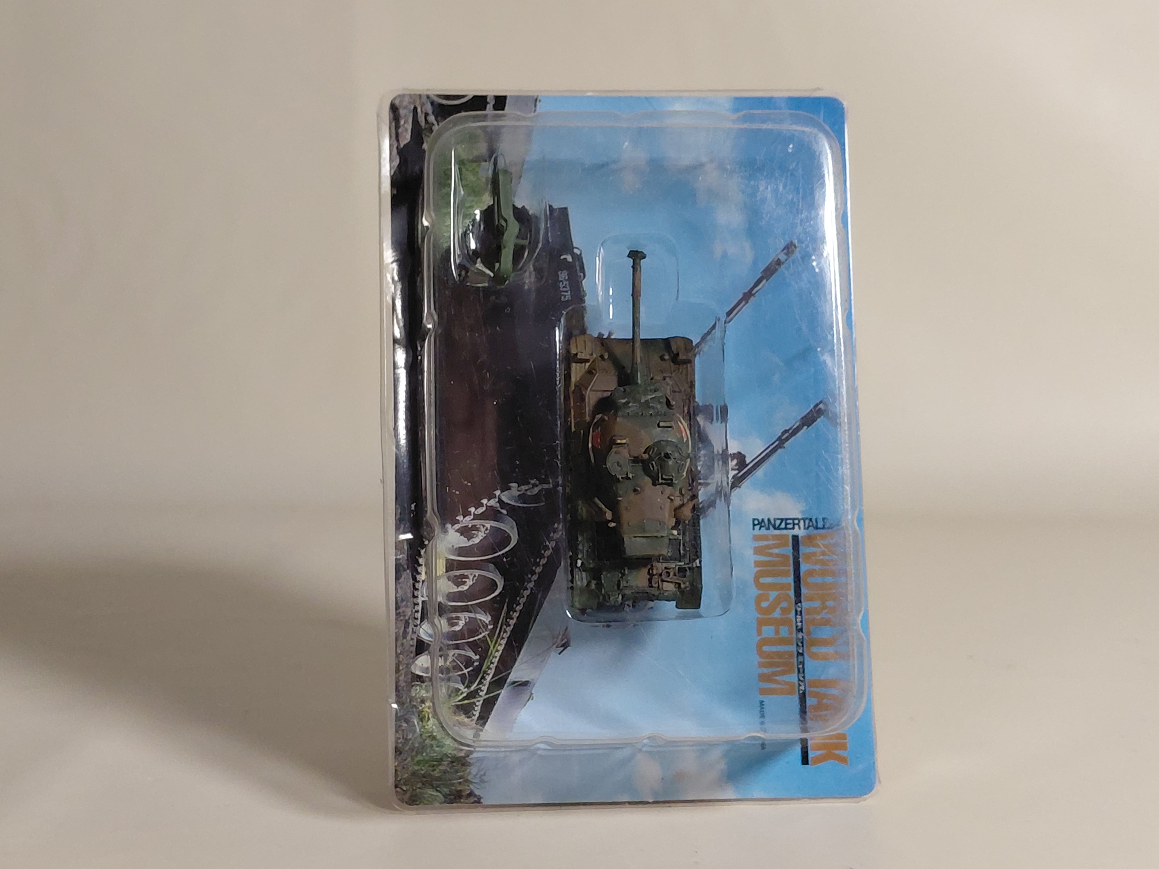 Type 61 Tank 1/144 Two-Tone Camouflage 3rd Tank Battalion World Tank Museum Vol. 4 Japan Ground Self-Defense Force