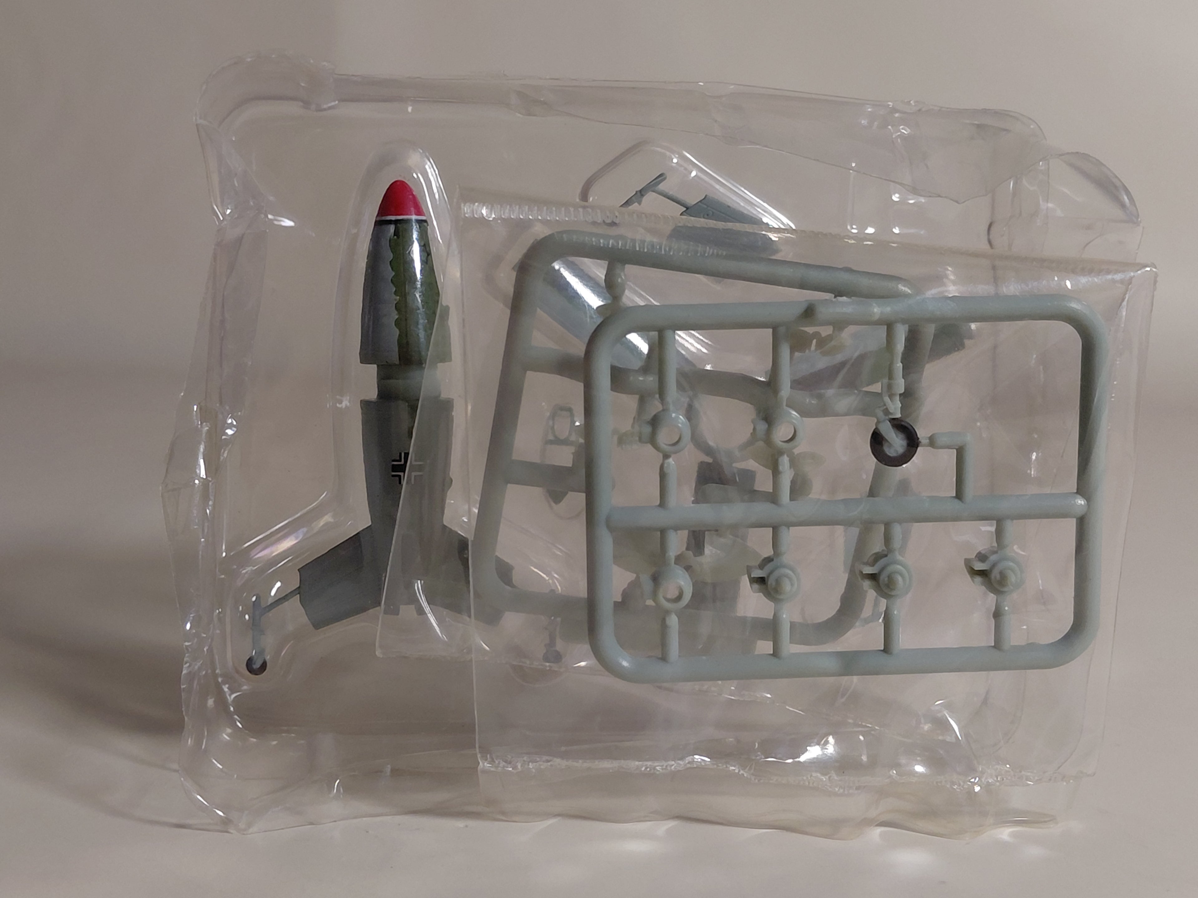 1/144 #11. Focke-Wulf Triebflügel JG400 Aircraft "Fictional War Chronicles Projekt Flieger 01 World War II German Prototype and Planned Aircraft Collection - First Edition -"