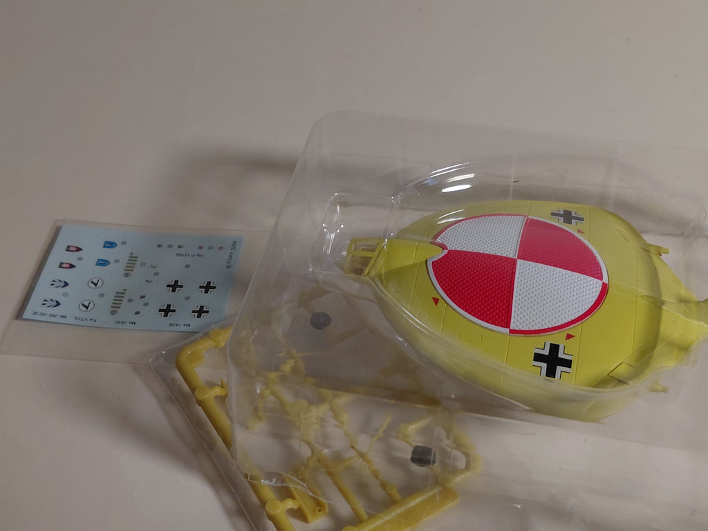 Popy 1/144 Fictional War Projekt Fliger 02 Focke-Wulf VTOL Test Paint Machine Figure