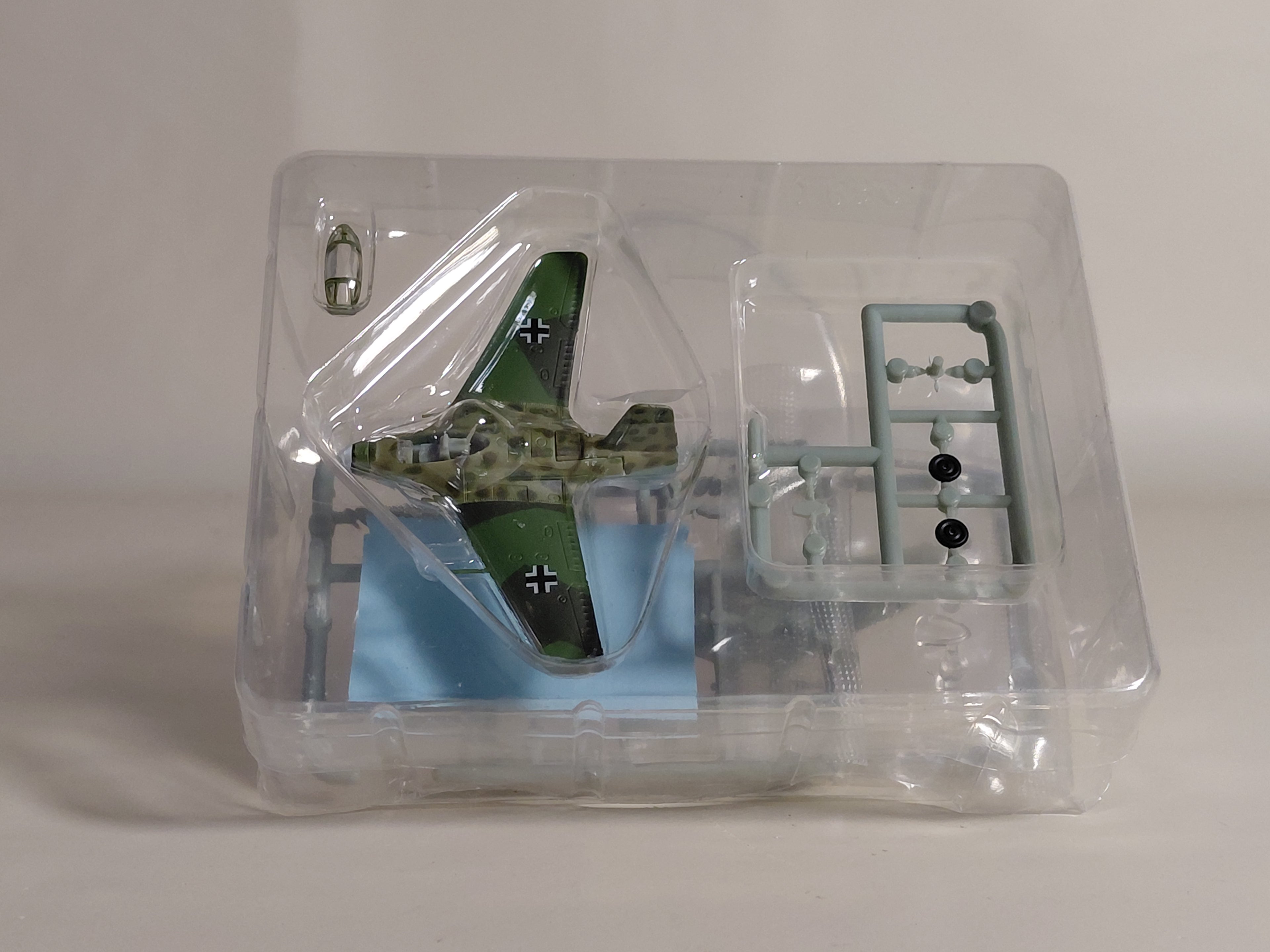 1/144 Popy  Projekt 2#11 Me163C Flieger Luftwaffe Interceptor (can make 2 stye)