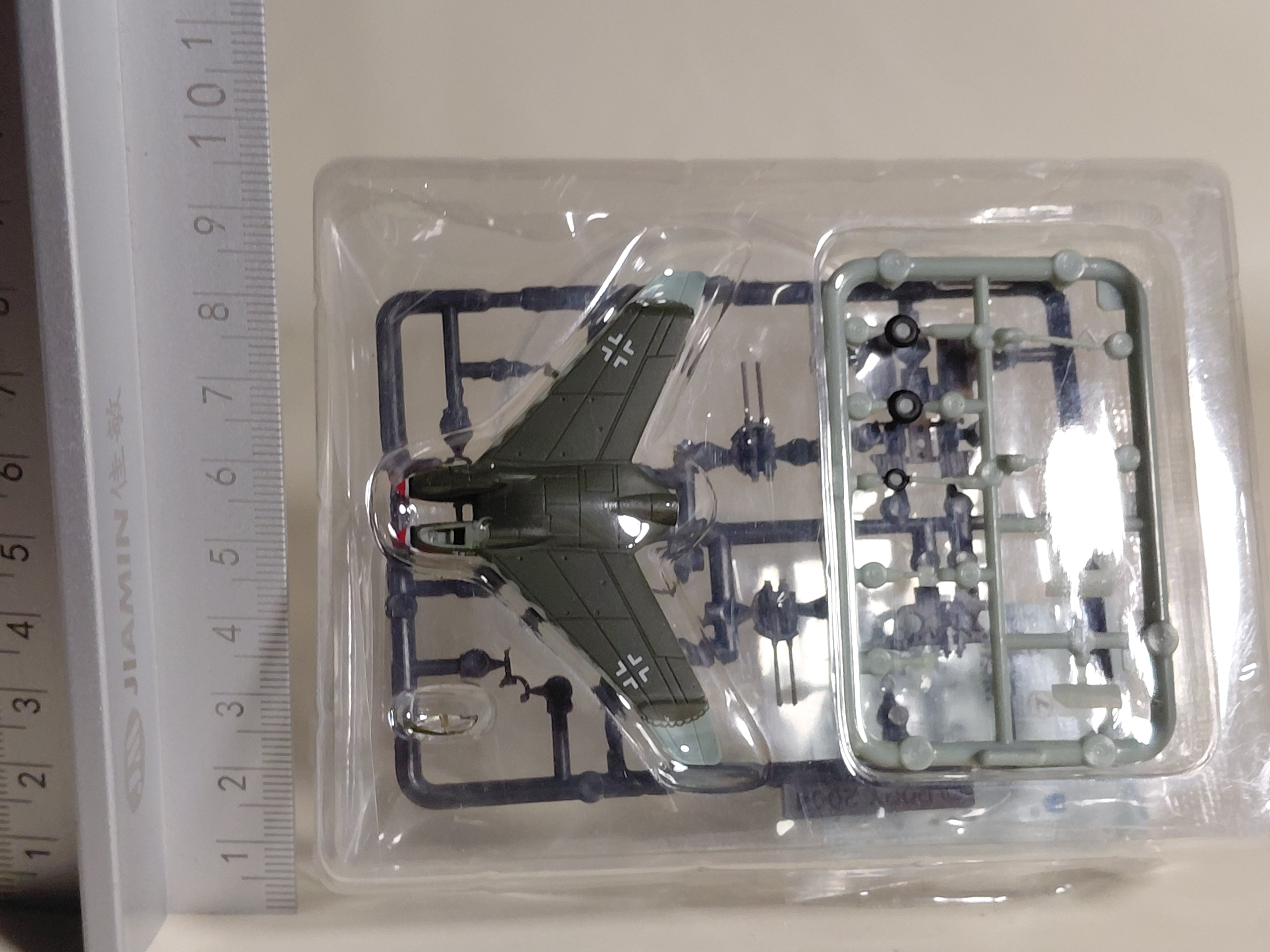TAKARA Popy  PROJEKT FLIEGER 02 1/144 1Heinkel He P.1078B, Lieutenant E. Demuth's aircraft, with 20mm quadruple anti-aircraft guns.