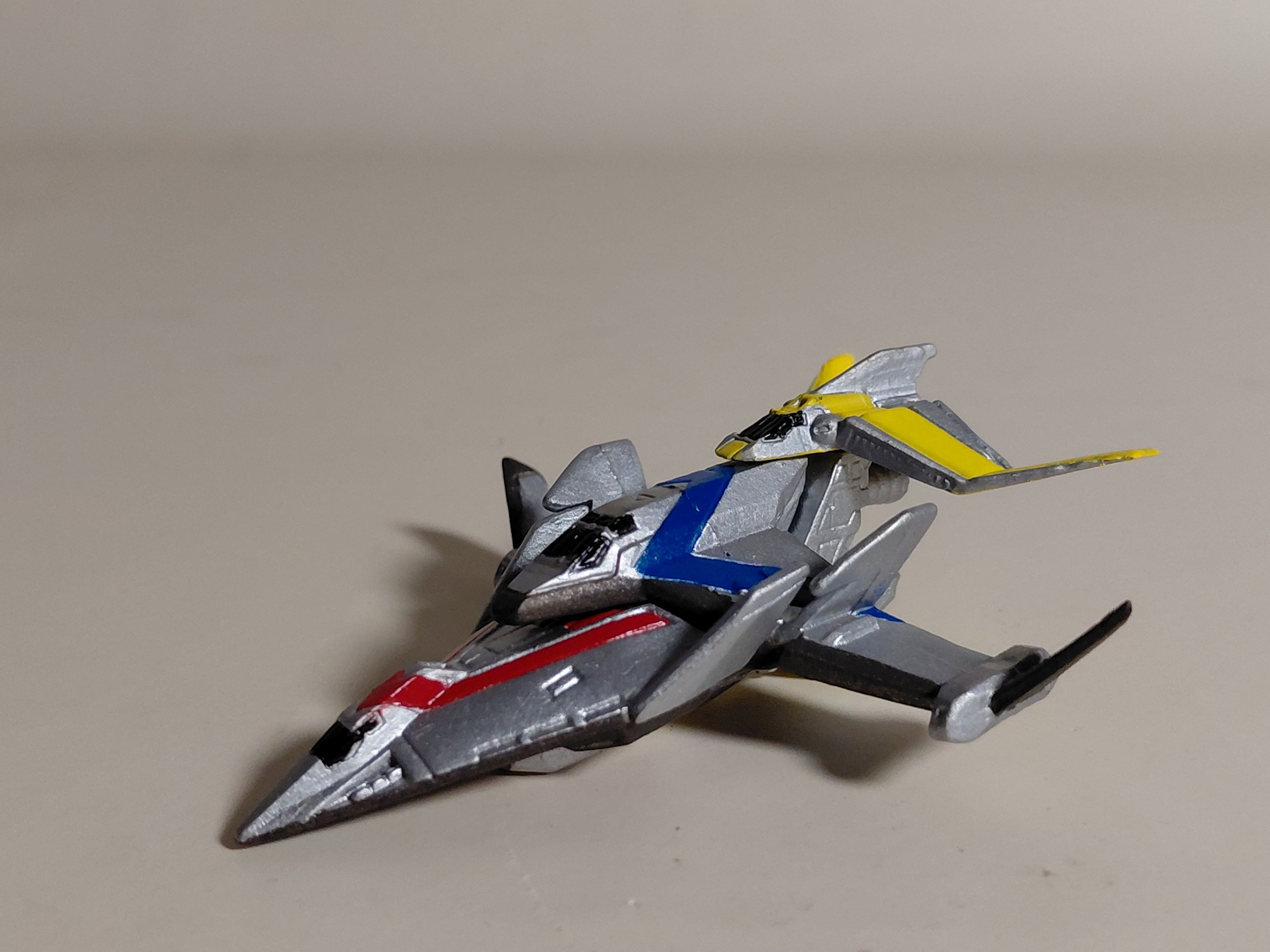 HG Series Return of Ultraman: Takkong's Great Counterattack Arc - GUTS EAGH (α, β, γ)
