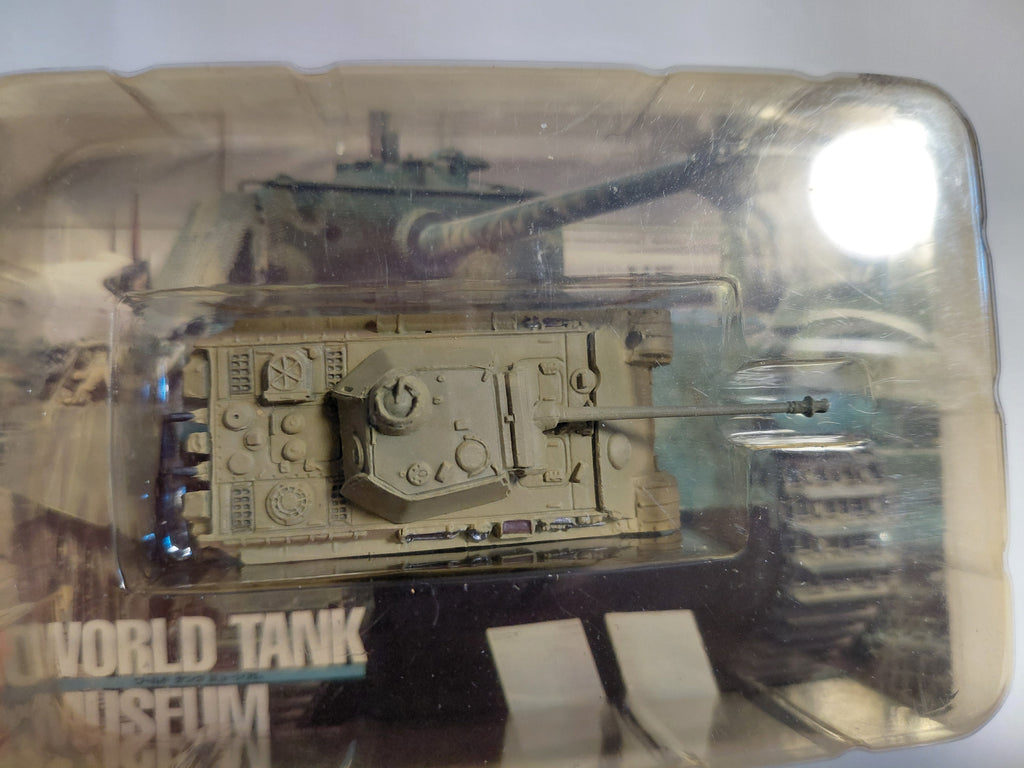 1:144 Takara WWII world tank museum 3 German Panther Ausf. G Tan