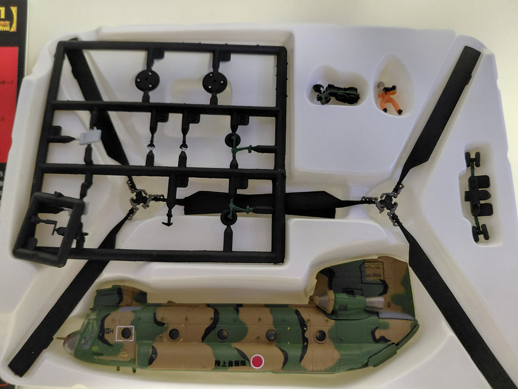 1/144 CH-47J Chinook Japan Ground Self-Defense Force Japan Sinks D1 Project Takara Tomytec Motorcycle Included Transport Helicopter