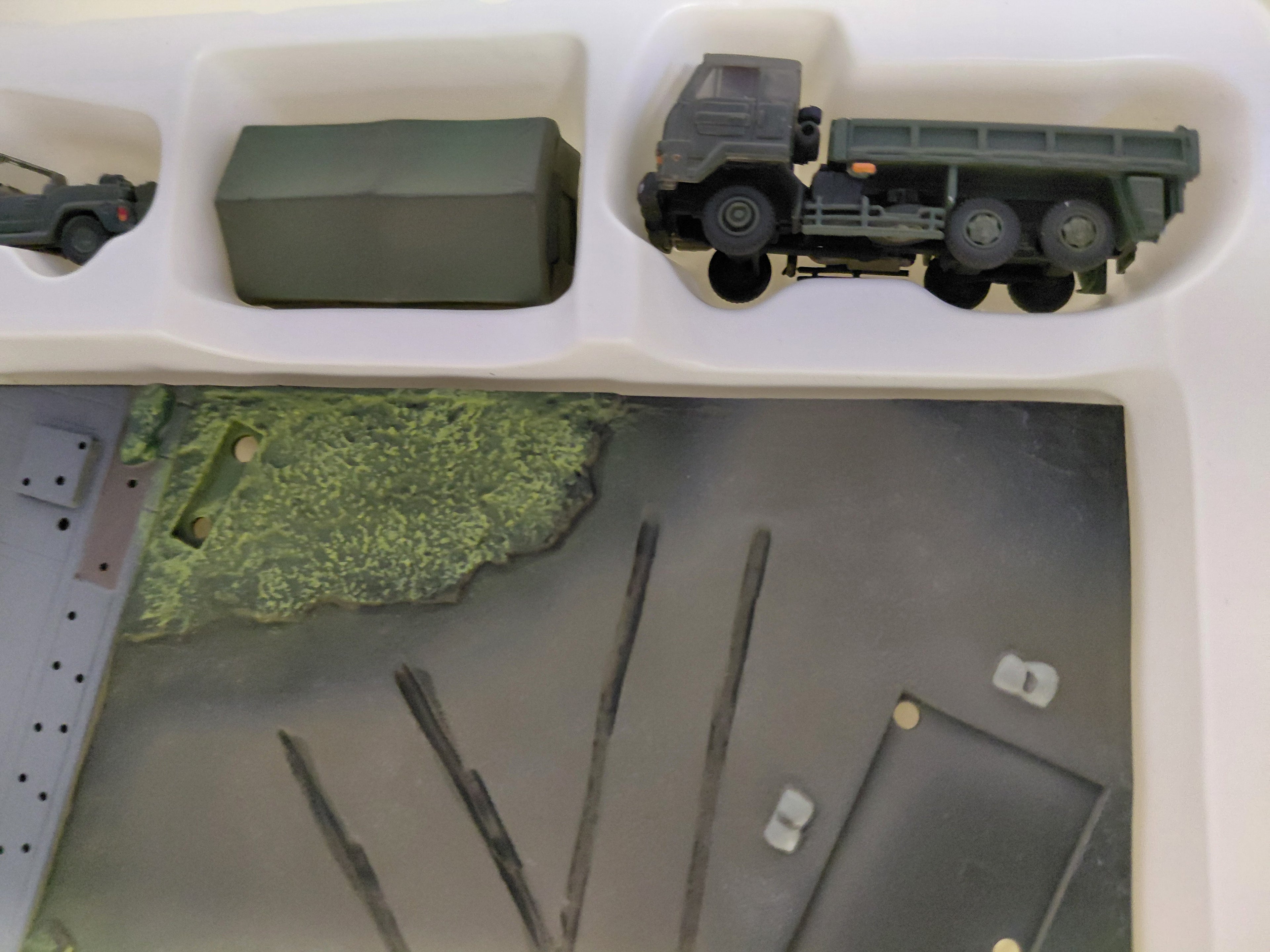 1/144 Takara Japan Sinks D1 Project Edition [Type 73 Large and Small Trucks] Figure