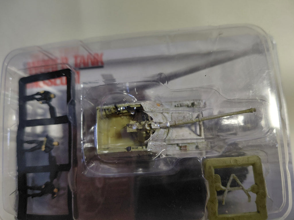 World Tank Museum Germany 1/144 "3.7cm FlaK36/37 Anti-Aircraft Gun + 3 Pre-painted Figures