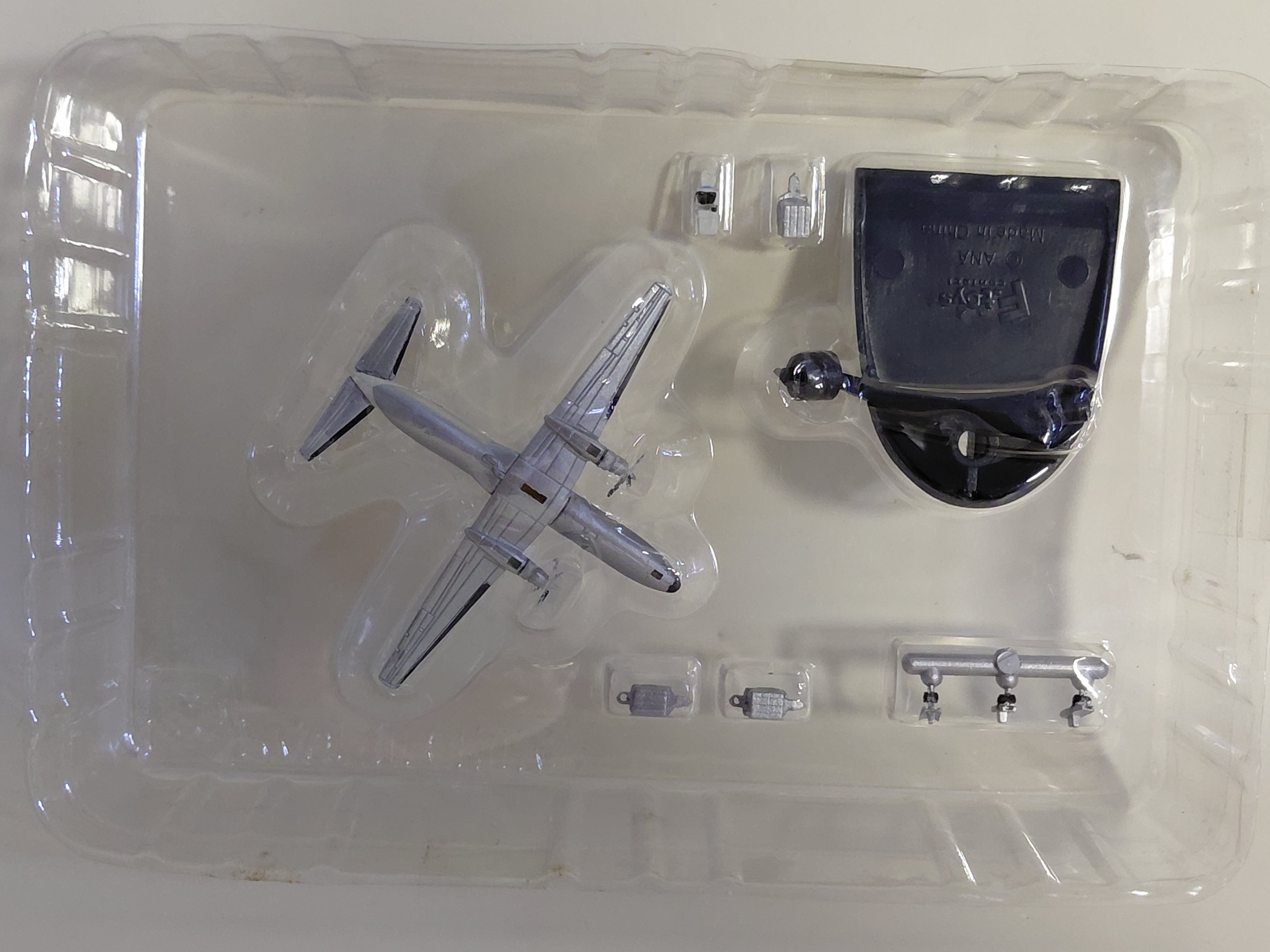 F-toys 1/500 ANA Wing Collection 2. YS-11 JA8756 Triton blue paint (#1B)