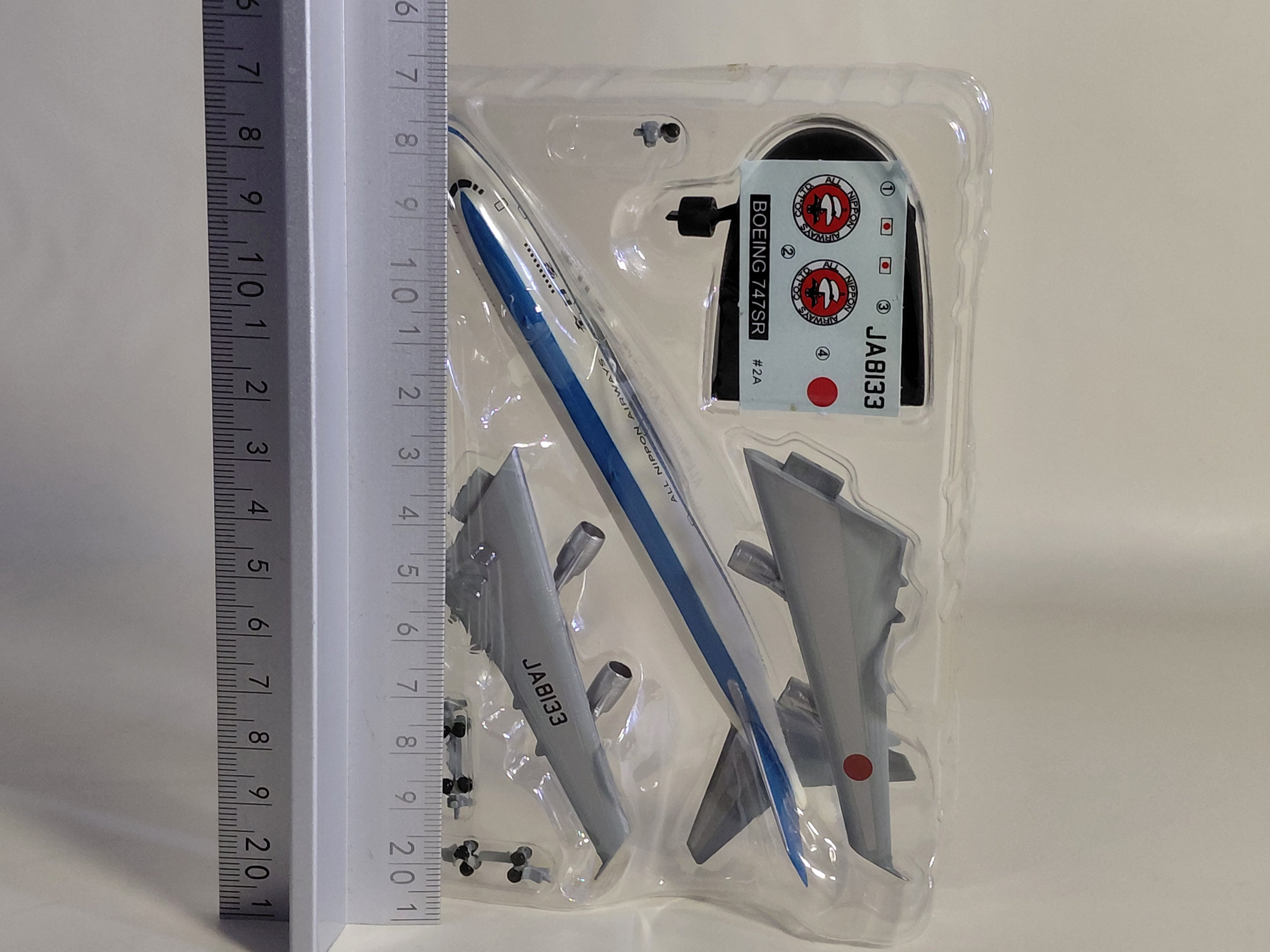 F-toys 1/500 ANA Wing Collection Vol.2 BOEING 747SR-100 JA8133 Mohican Bull #2A