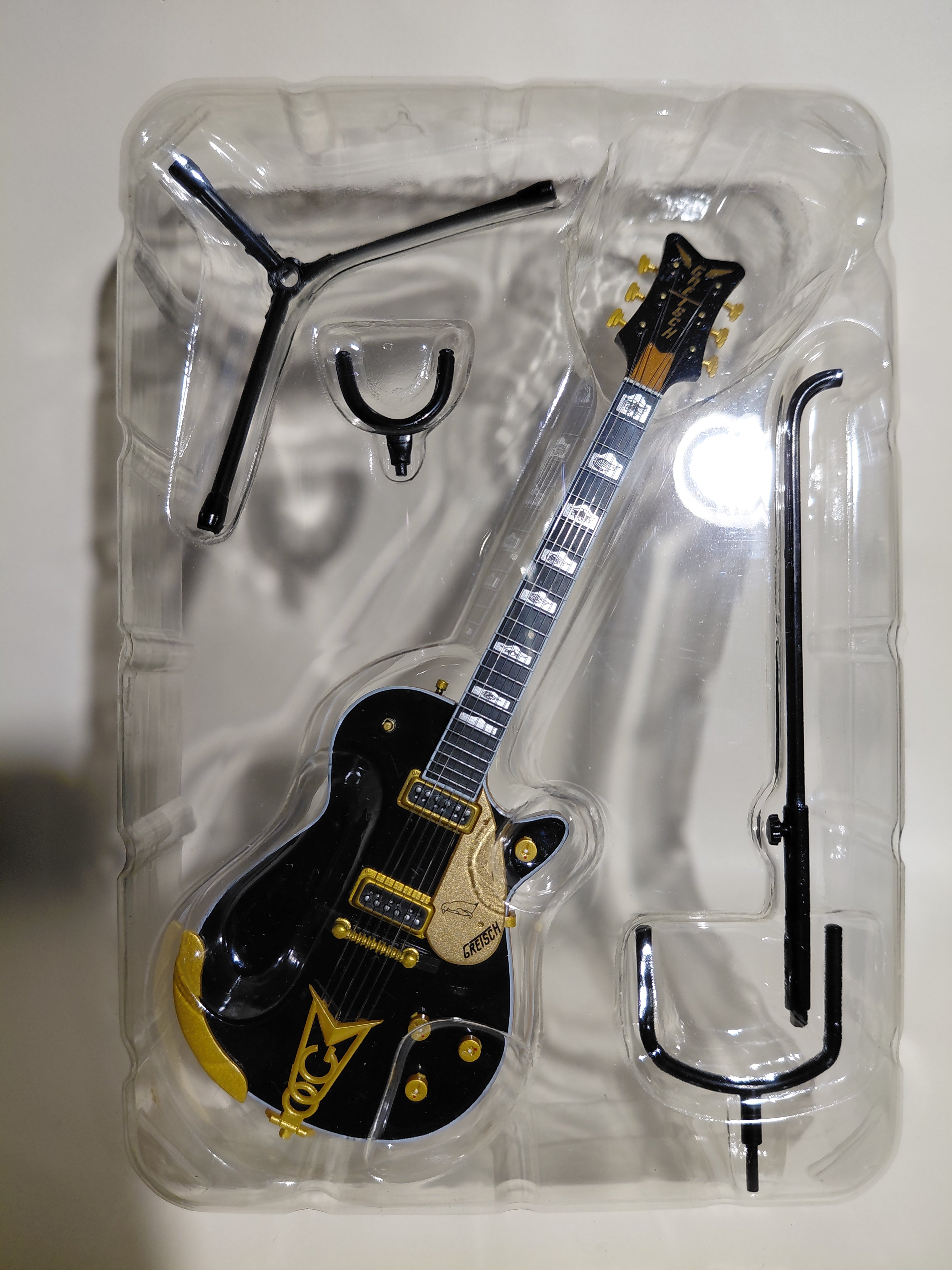GRETSCH Guitar Collection II Black Penguin  1/8 Scale Official Guitar Figure ☆Gretsch Guitar Collection ★George Harrison