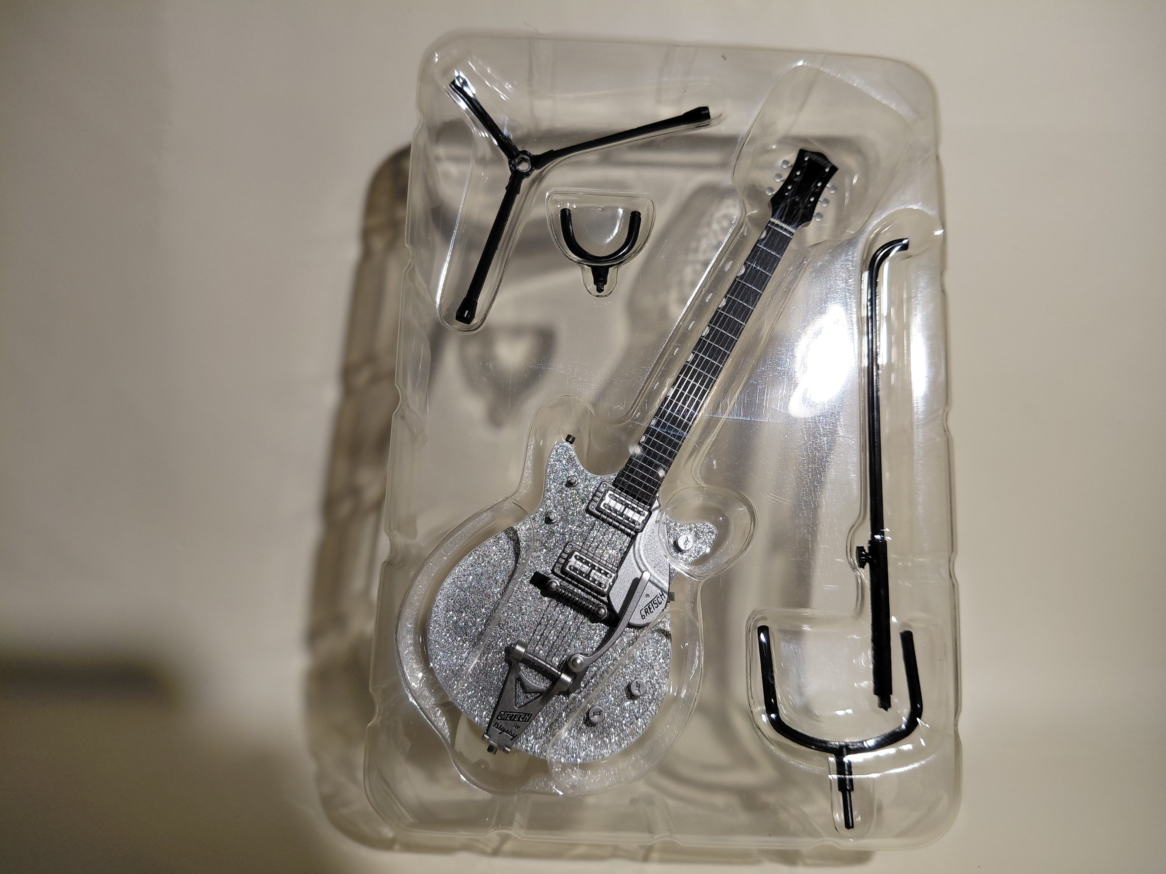 Gretsch Guitar Collection Figure G6129T-1962 Silver Jet Miniature ~ 1/8 Scale Official Guitar Figure ☆Gretsch Guitar Collection ★George Harrison