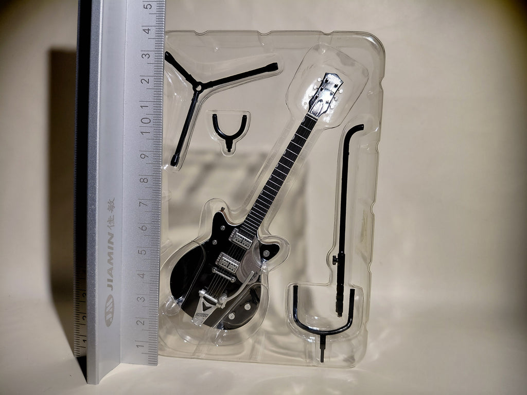 Gretsch Guitar Collection Figure G6128T-1962 Duo Jet Miniature ~ 1/8 Scale Official Guitar Figure ☆Gretsch Guitar Collection ★George Harrison (Copy)