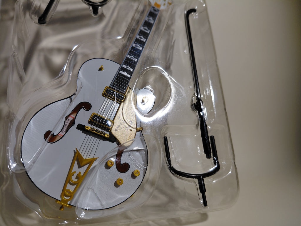 GRETSCH White Falcon ~1/8 Scale Official Guitar Figure ☆Gretsch Guitar Collection ★George Harrison