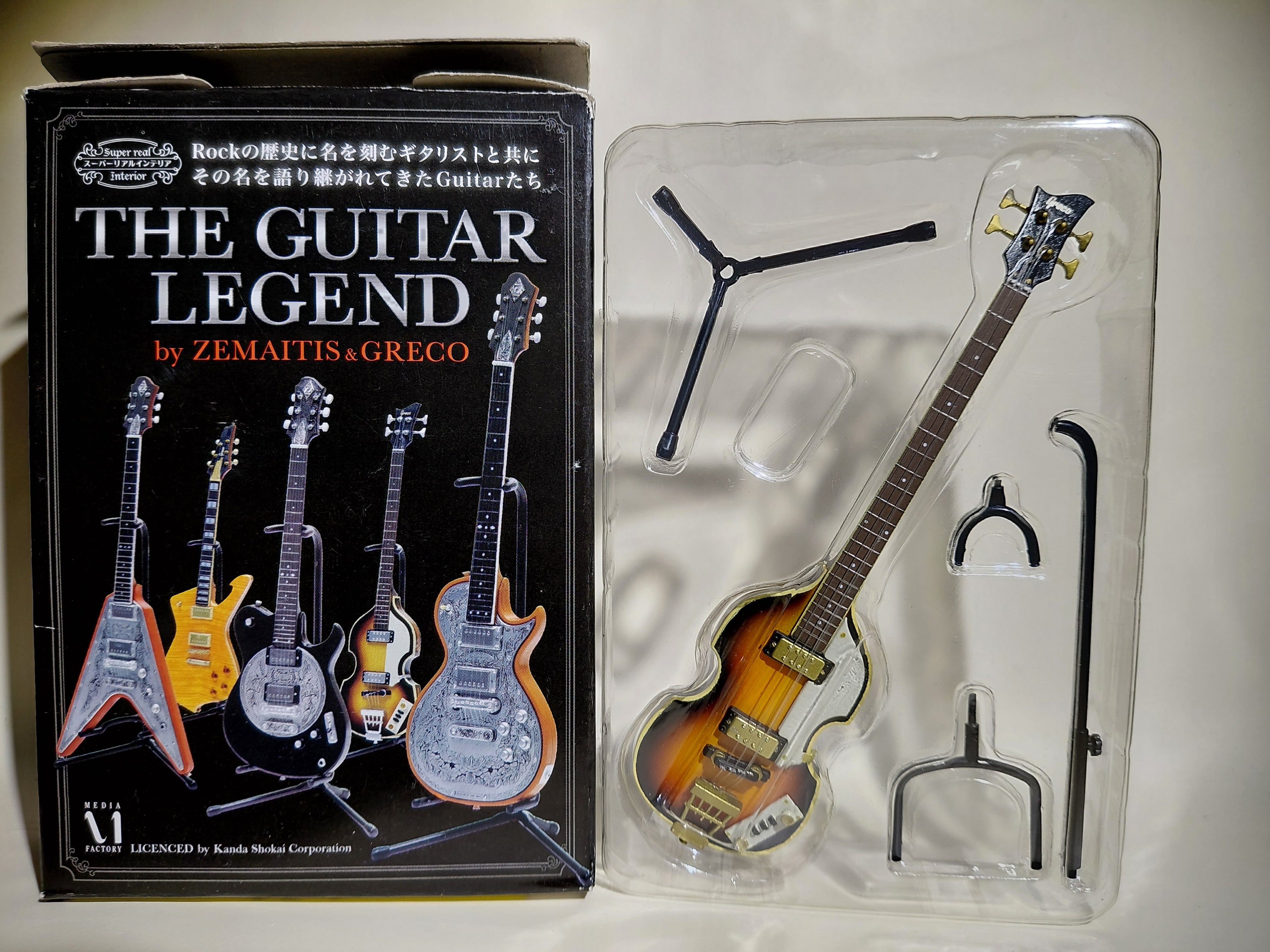 GRECO Violin Bass VB-100 ~THE GUITAR LEGEND by Zemaitis & Greco~ 1/8 Scale Official Guitar Figure ★Paul McCartney ☆Guitar Figure ☆Miniature