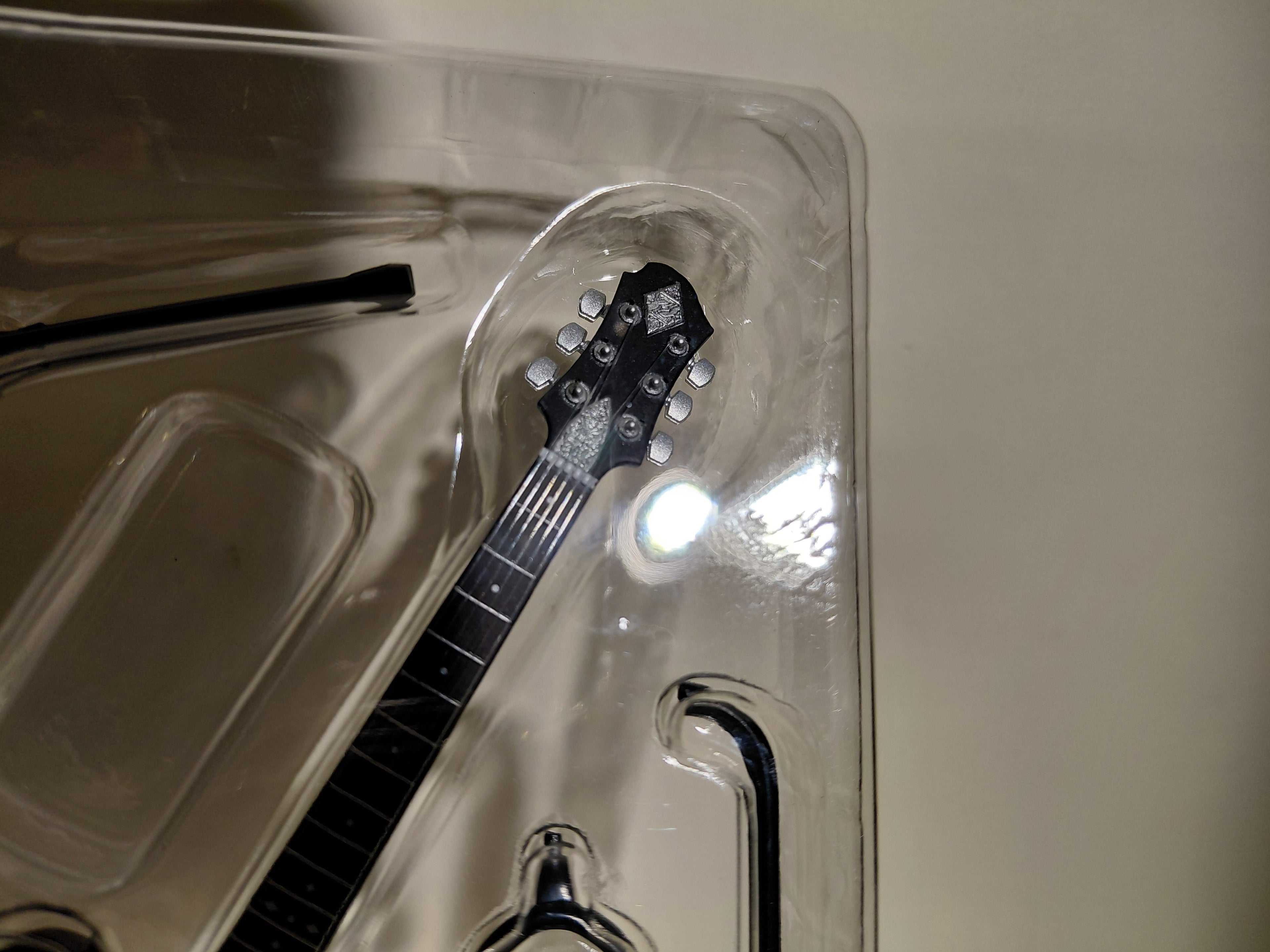 ZEMAITIS Disc Front S24DT MM ~THE GUITAR LEGEND by Zemaitis & Greco~ 1/8 Scale Official Guitar Figure ★Tomoyasu Hotei ★Ron Wood ☆Guitar Figure ☆Miniature