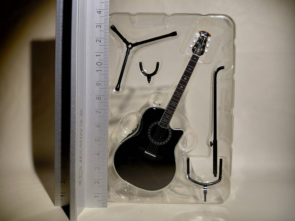 Ovation Guitar Collection - Custom Legend c2079lx-5 scale 1/8 Media Factory
