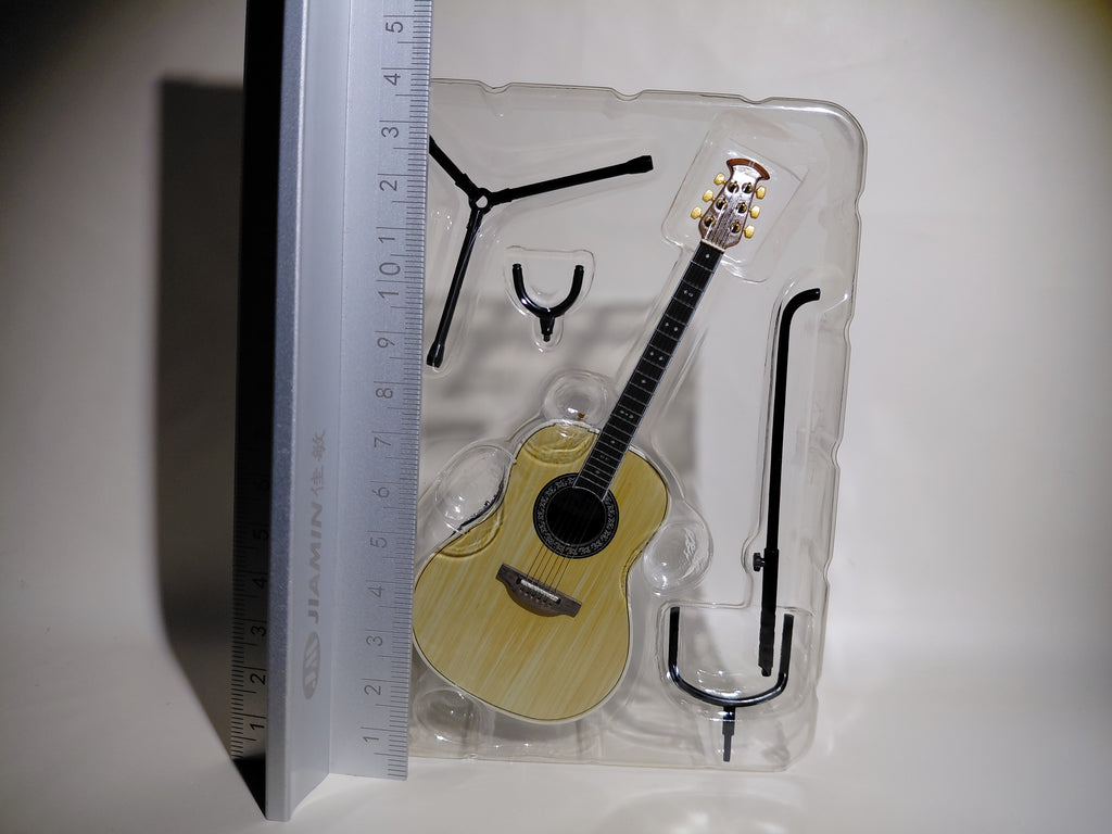 Ovation Guitar Collection - Custom Legend CCB scale 1/8 Media Factory