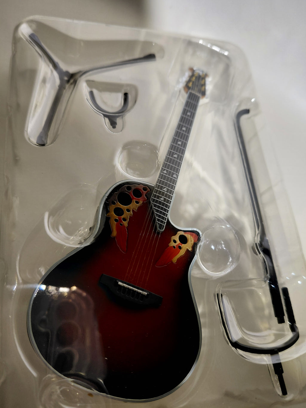 Ovation Guitar Collection - Custom Elite C2078LX-BCB  scale 1/8 Media Factory