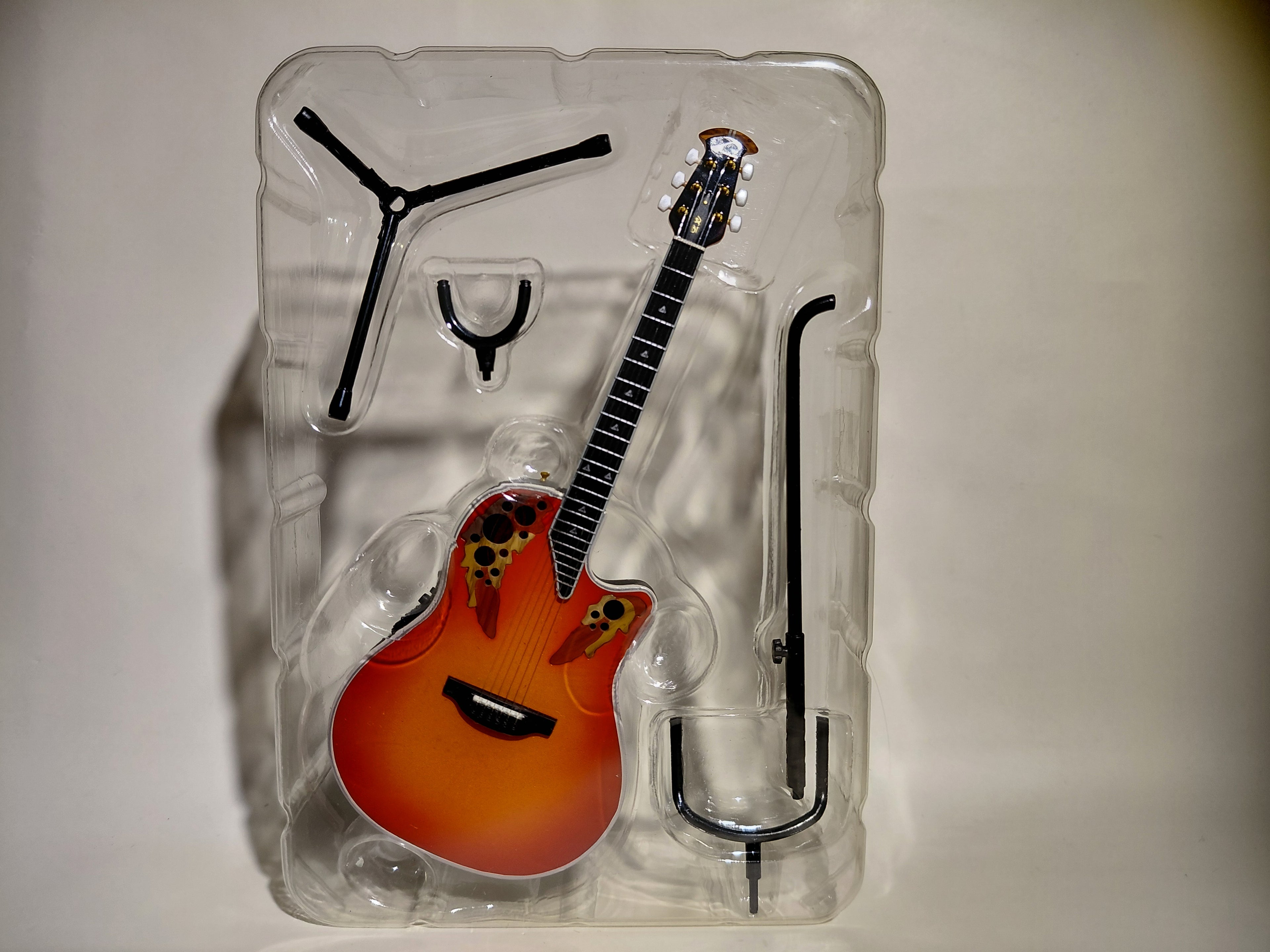 Ovation Guitar Collection - Custom Elite C2078LX-RTD scale 1/8 Media Factory
