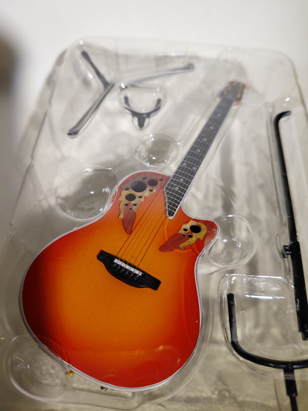 Ovation Guitar Collection - Custom Elite C2078LX-RTD scale 1/8 Media Factory