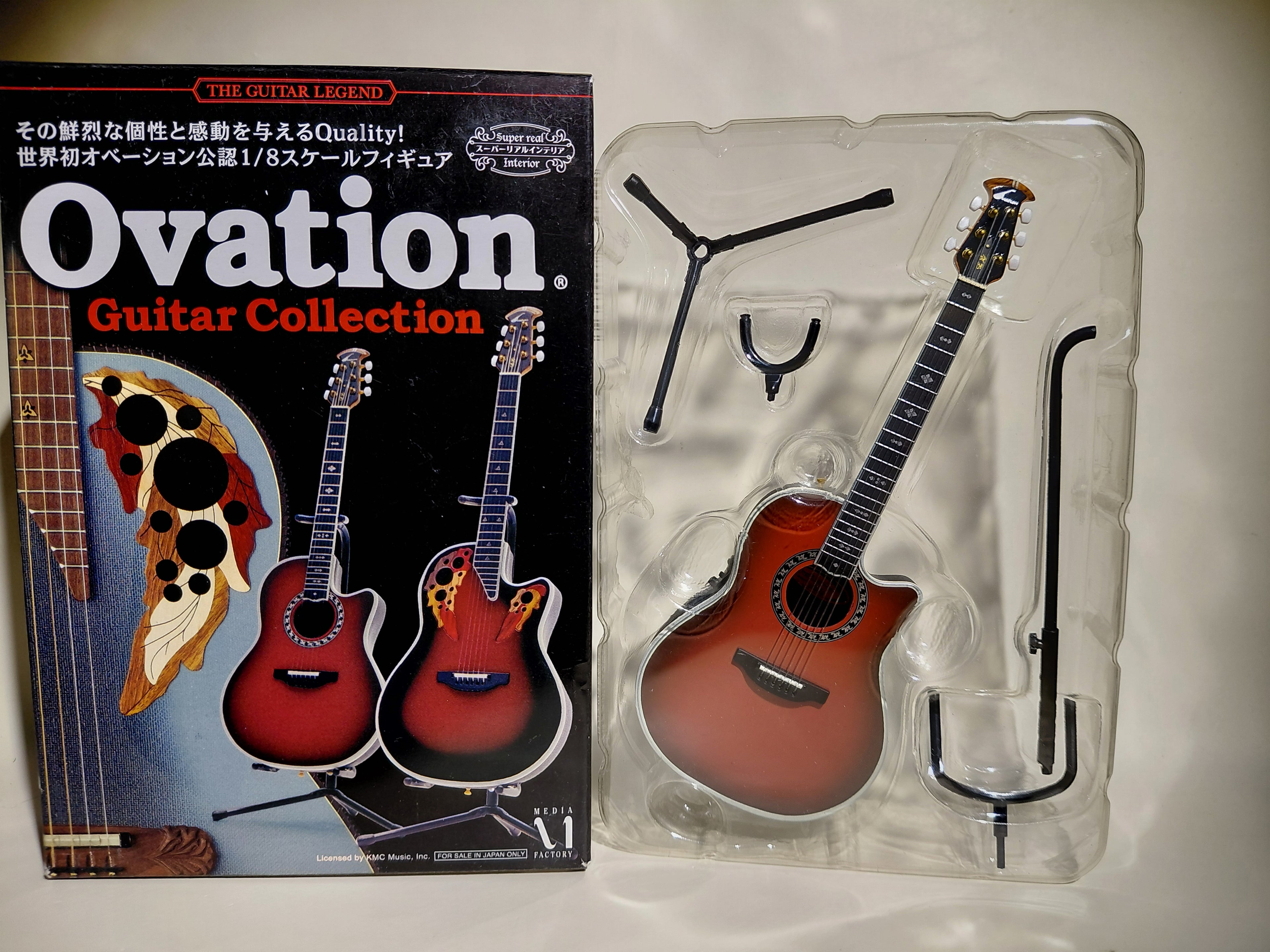 Ovation Guitar Collection - Custom Legend C2079 LX-CCB scale 1/8 Media Factory