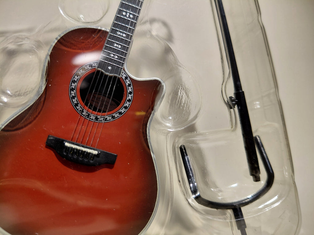 Ovation Guitar Collection - Custom Legend C2079 LX-CCB scale 1/8 Media Factory