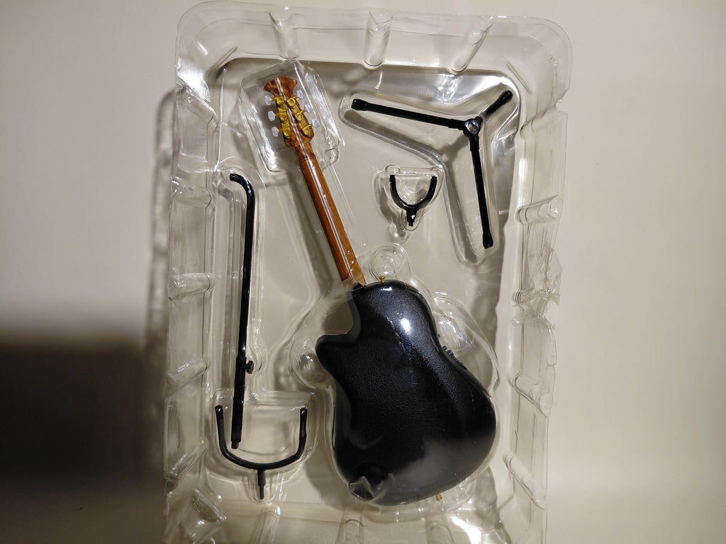 Ovation Guitar Collection - Custom Legend C2079 LX-CCB scale 1/8 Media Factory