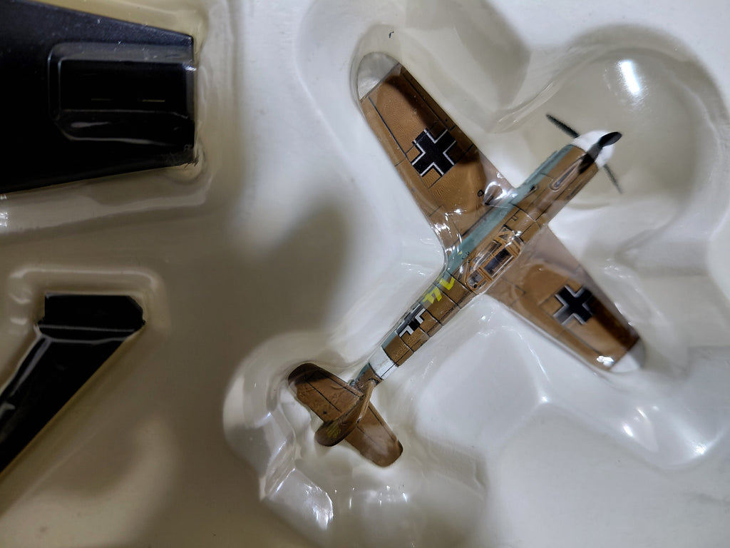 Takara 1/144 World's Masterpiece Aircraft -  German Air Force Fighter Messerschmitt Bf109F-2 JG27 TROP Lieutenant Marseille's aircraft