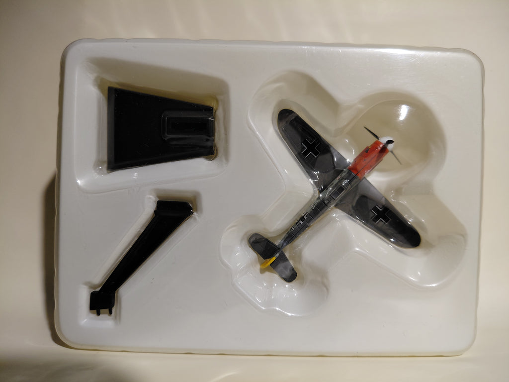 Takara 1/144 World's Masterpiece Aircraft - Messerschmitt Bf109F-2 JG27 TROP Lieutenant Marseille's aircraft
