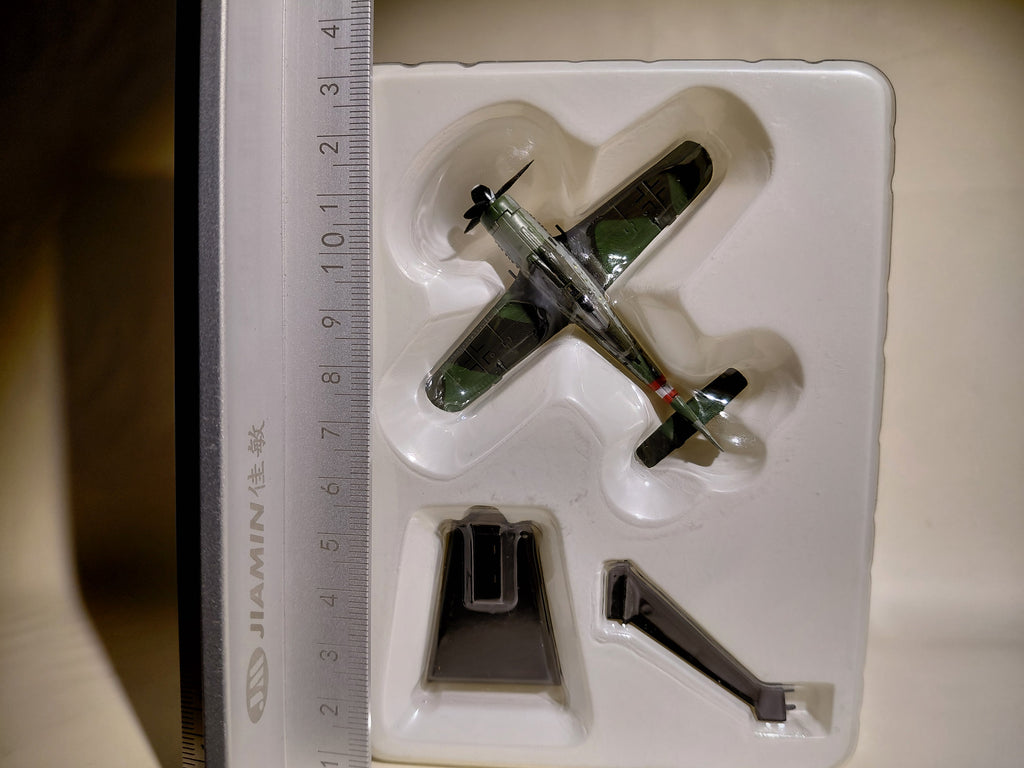 Takara 1/144 World's Masterpiece Aircraft - Fw190D-9 Major Barkhorn