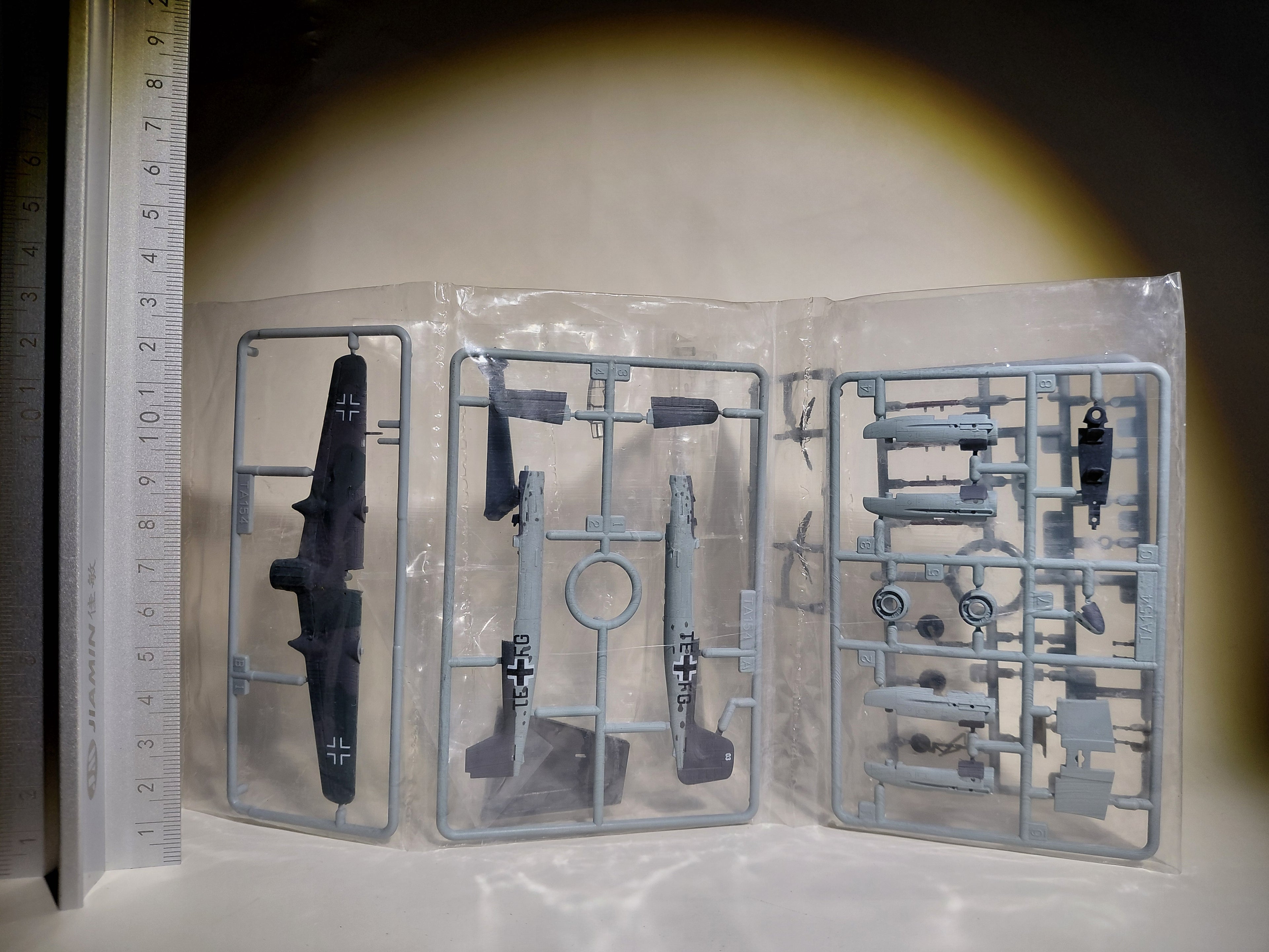 TAKARA 1/144 World's Masterpiece Aircraft - German Air Force Night Fighter Focke-Wulf Ta154 V-3 TE+FG