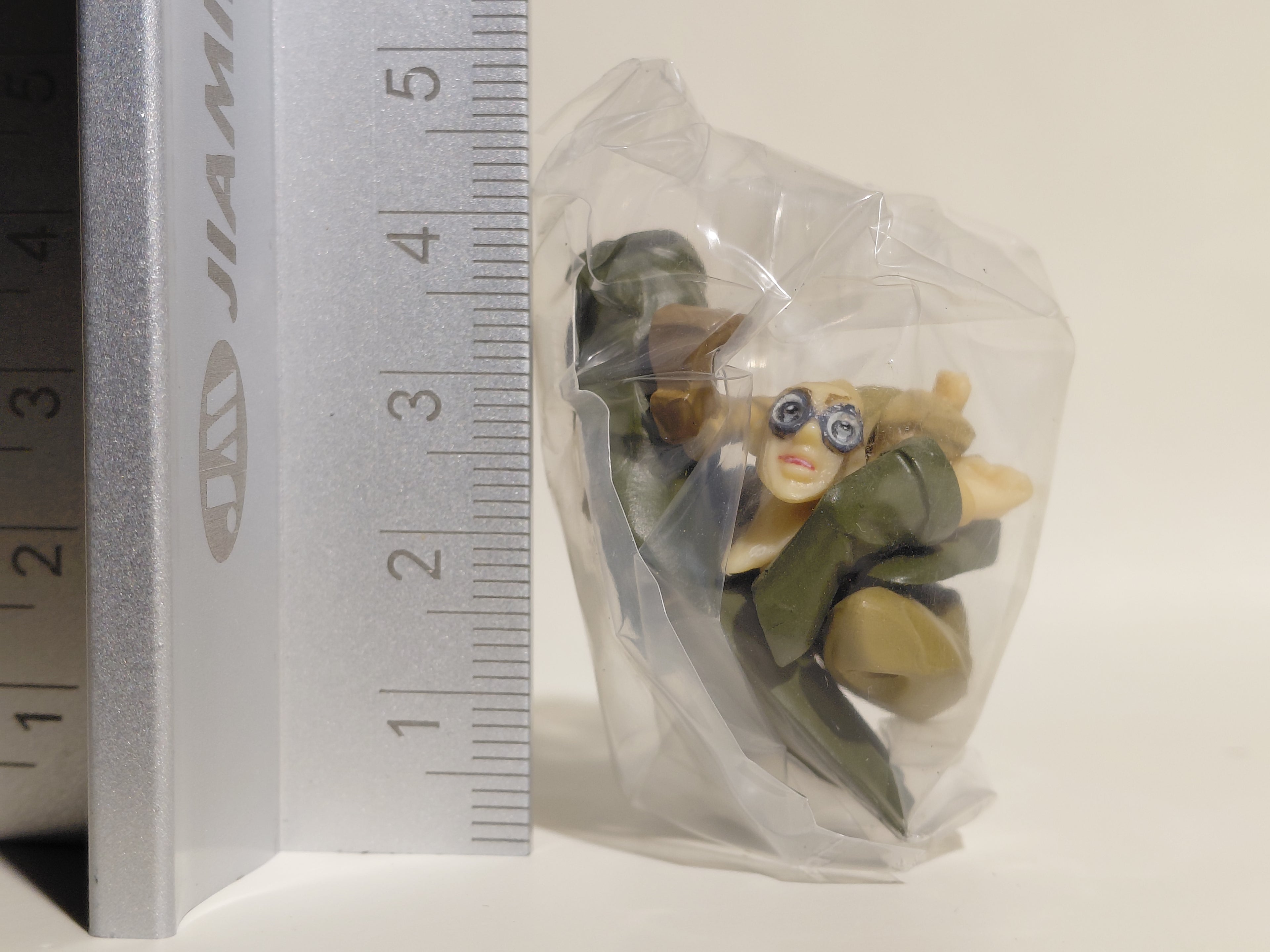 Miniature Disney Choco Party Series 1 Furuta #023 Atlantis: The Lost Empire - Vinny Santorini