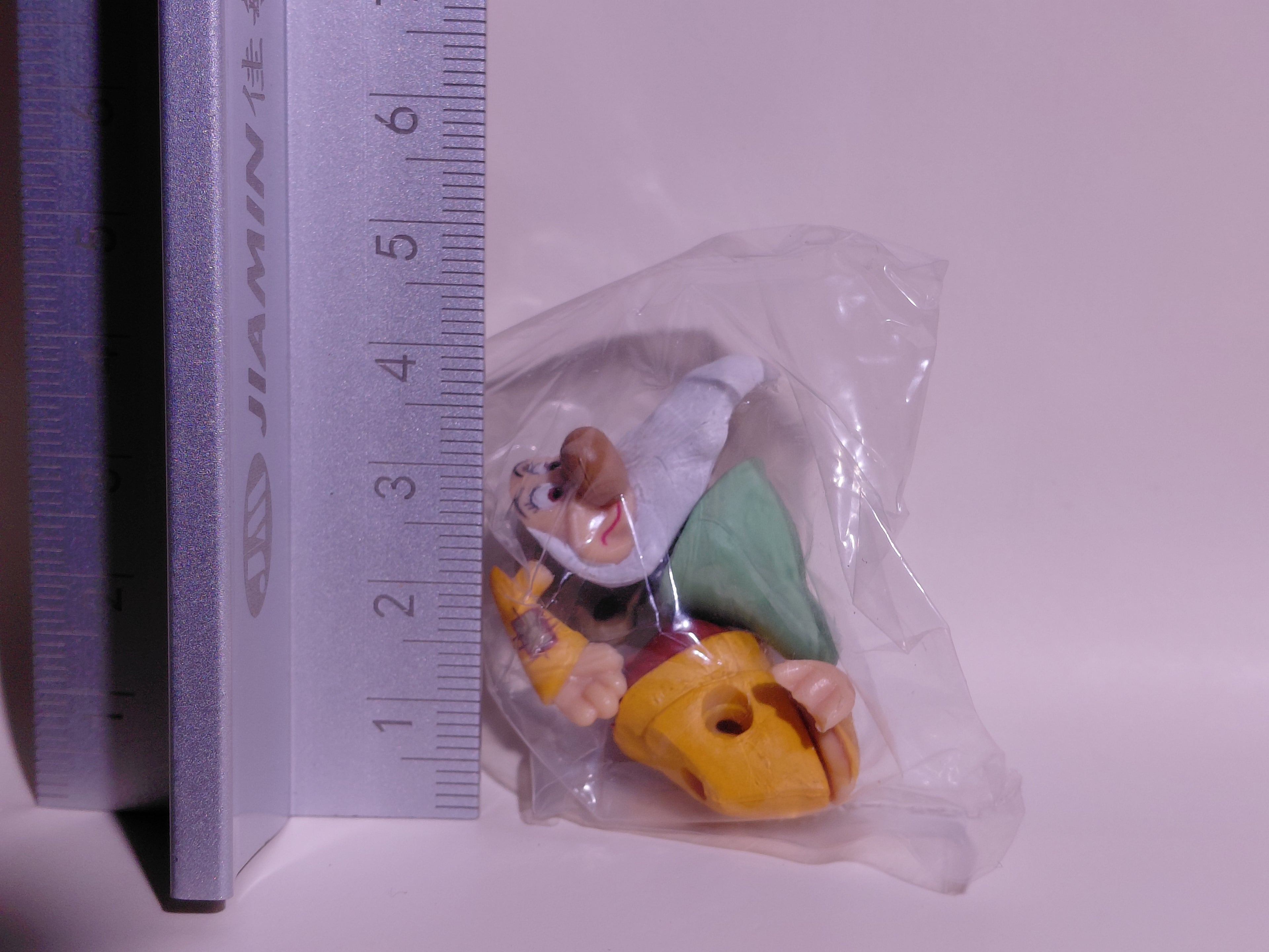 Miniature Disney Choco Party Series 1 Furuta #011 Bashful