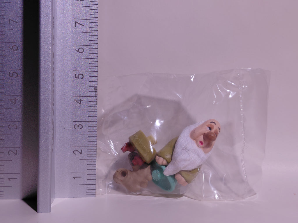 Miniature Disney Choco Party Series 1 Furuta #008 Sleepy