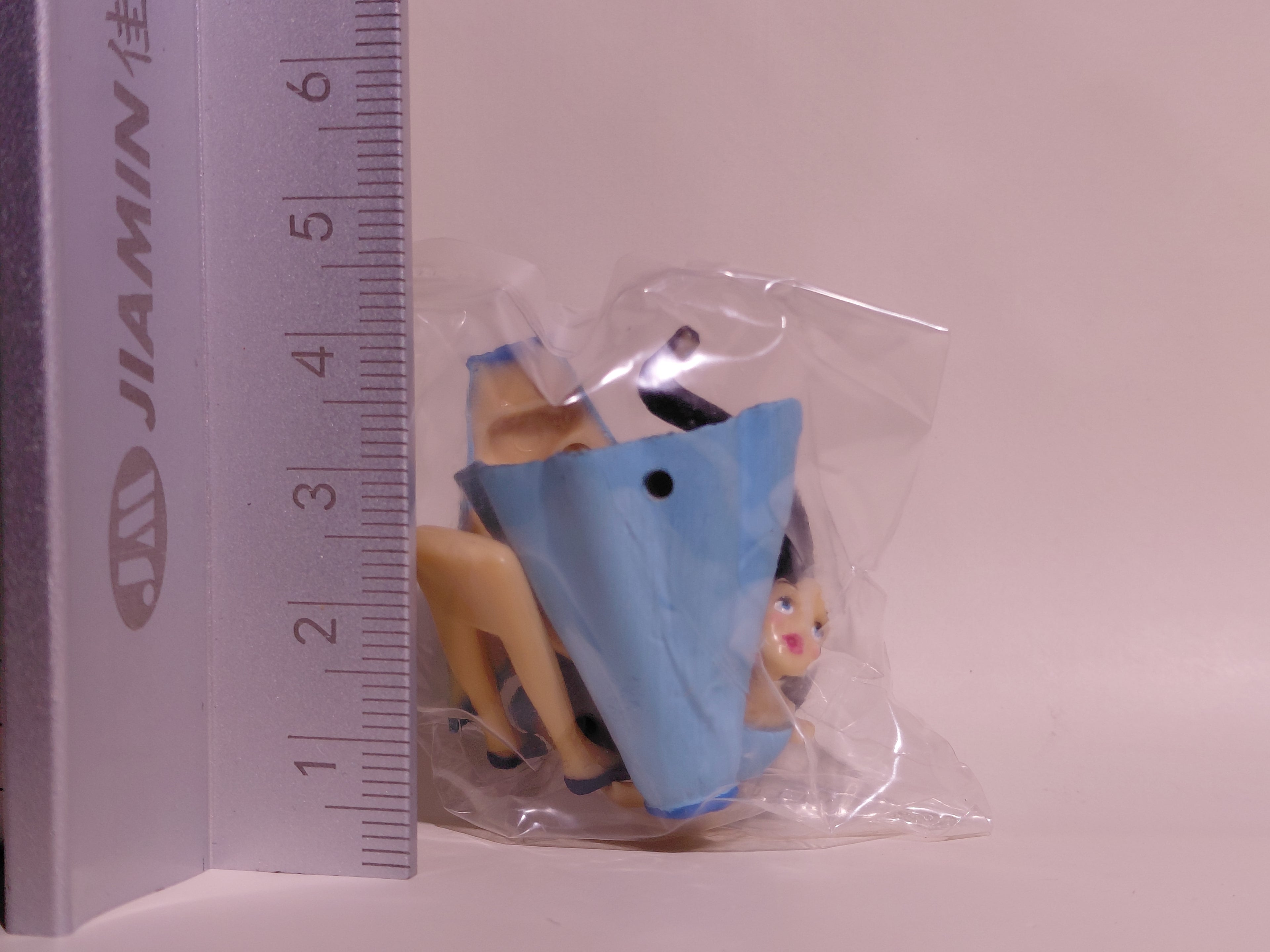 Miniature Disney Choco Party Series 1 Furuta #013 Wendy