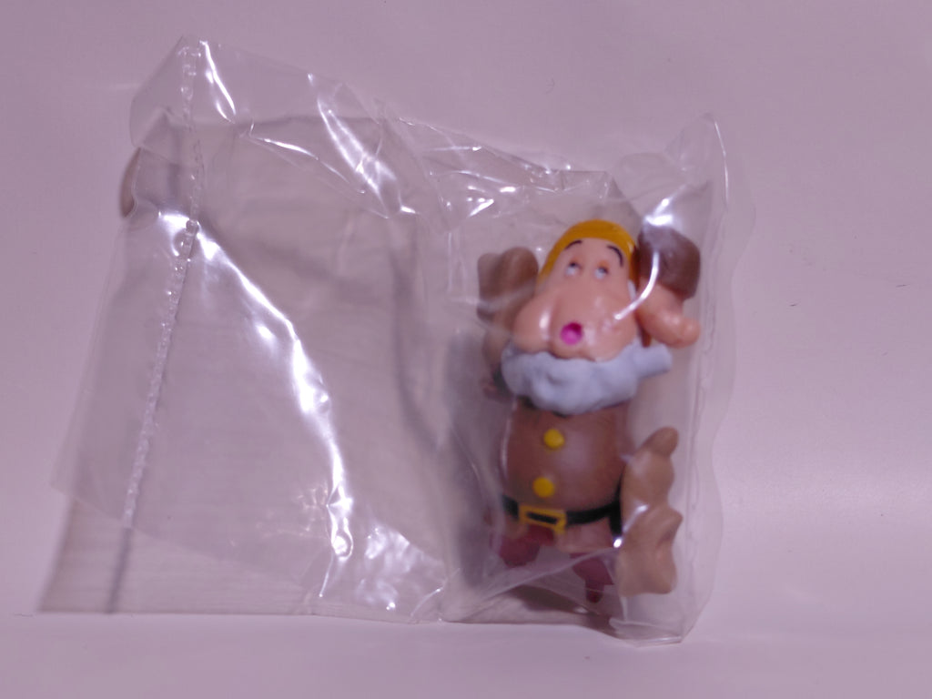 Miniature Disney Choco Party Series 1 Furuta #007 Sneezy (Snow White)
