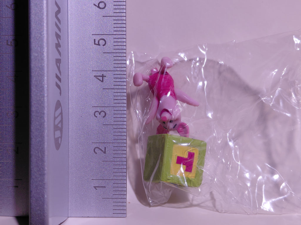 Miniature Disney Choco Party Series 2 Furuta #027 Winnie the Pooh Piglet