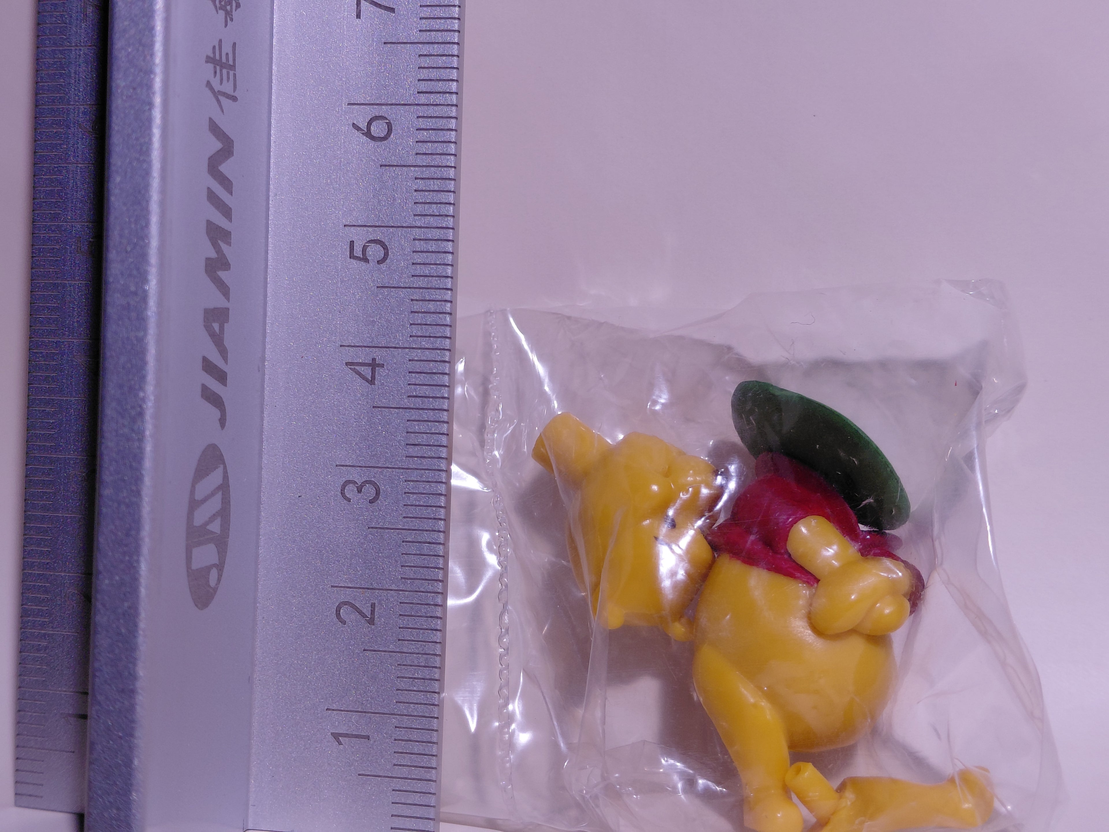 Miniature Disney Choco Party Tomy #052 Winnie the Pooh