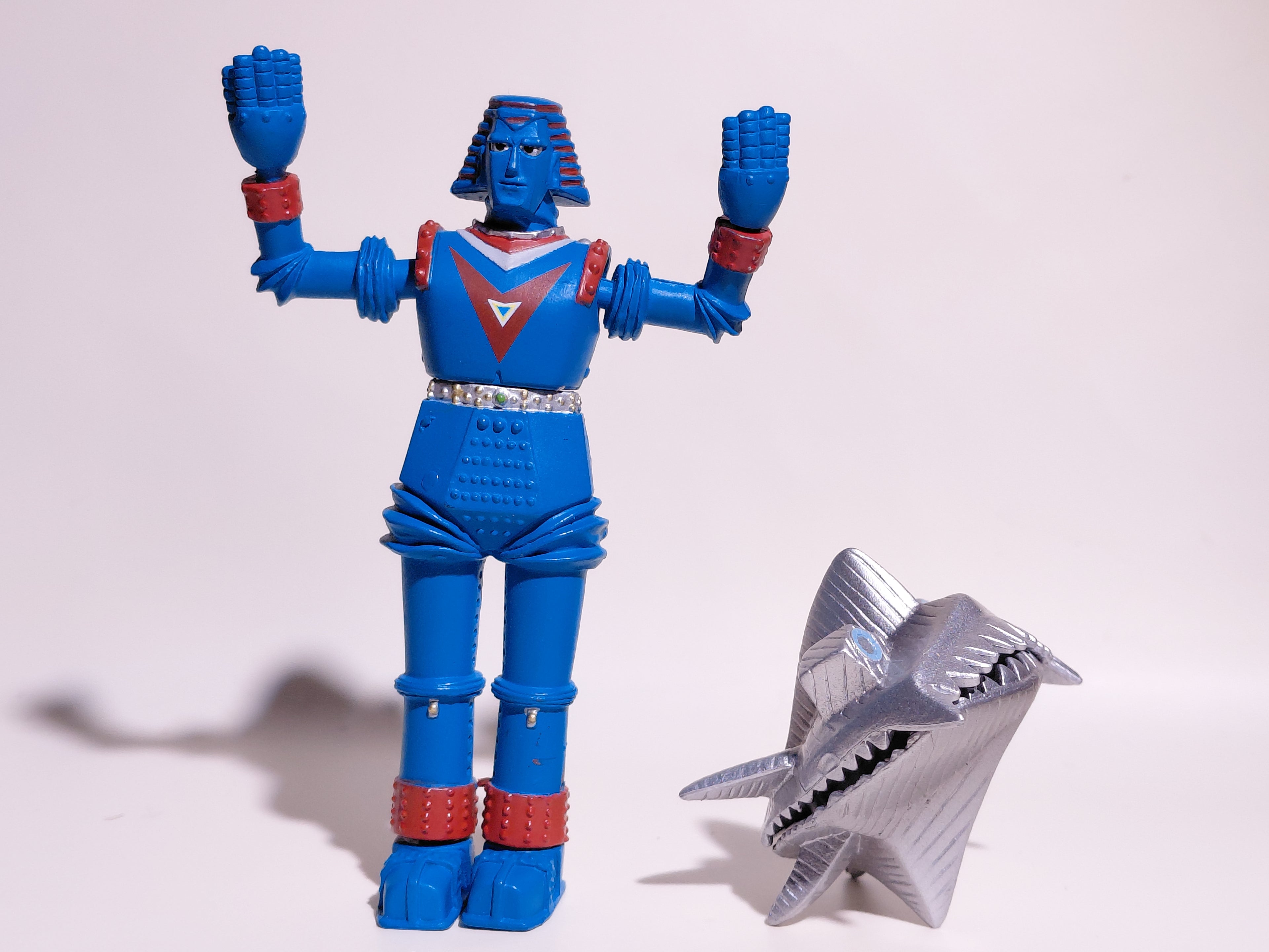 Furuta Johnny Sokko and His Flying Robot Figure Giant Robo Late Color vs Iron JAW