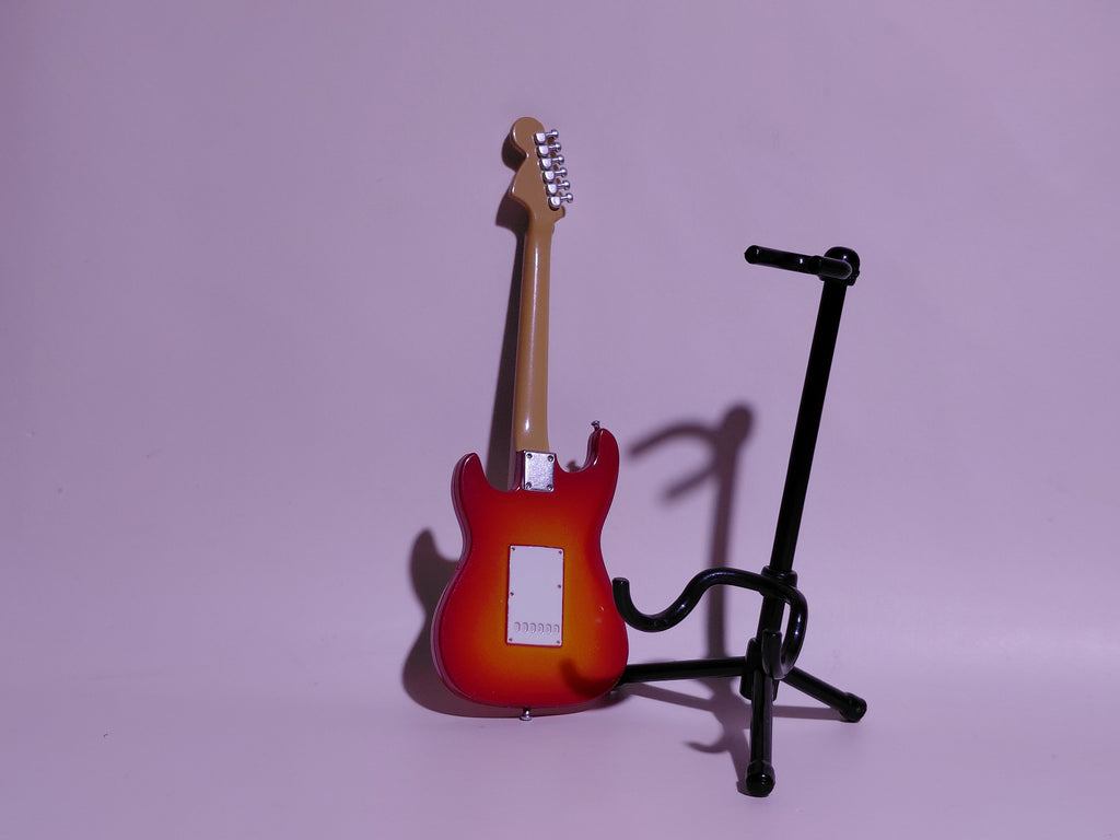 BECK Guitar Collection Hyodo Model (Stratocaster Type B)Figure Includes guitar and stand