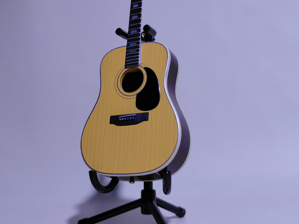 BECK Guitar Collection Martin Type A Figure Includes guitar and stand