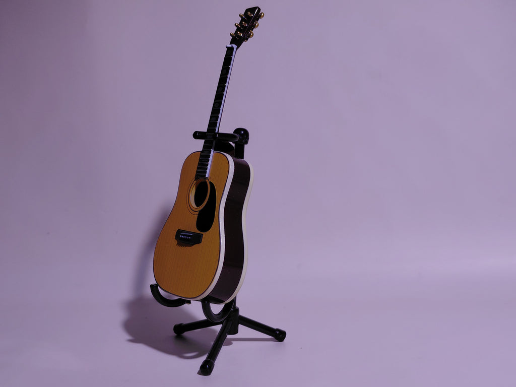 BECK Guitar Collection Martin Type A Figure Includes guitar and stand