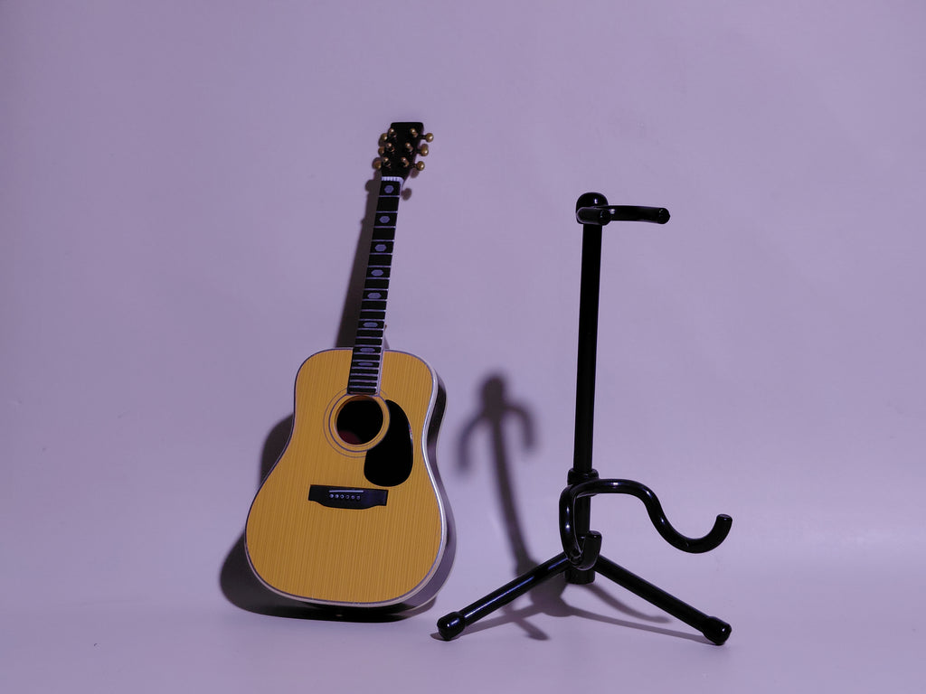 BECK Guitar Collection Martin Type A Figure Includes guitar and stand